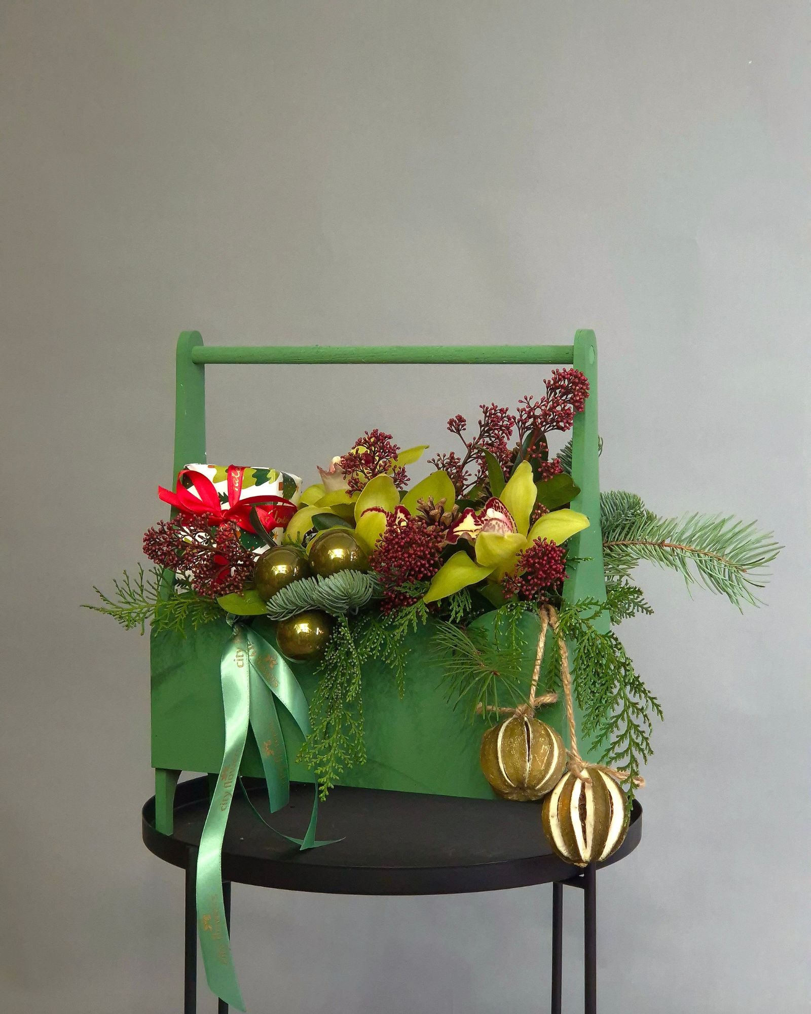 Aranjament Floral Cadou "Sweet Winter"