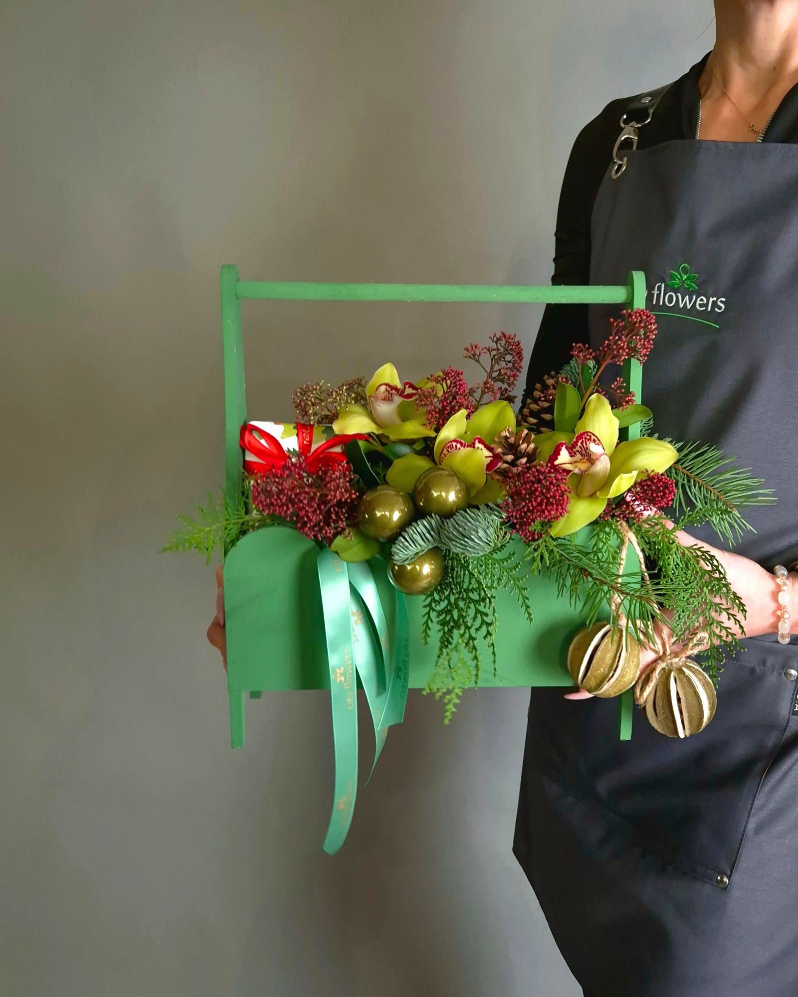 Aranjament Floral Cadou "Sweet Winter"