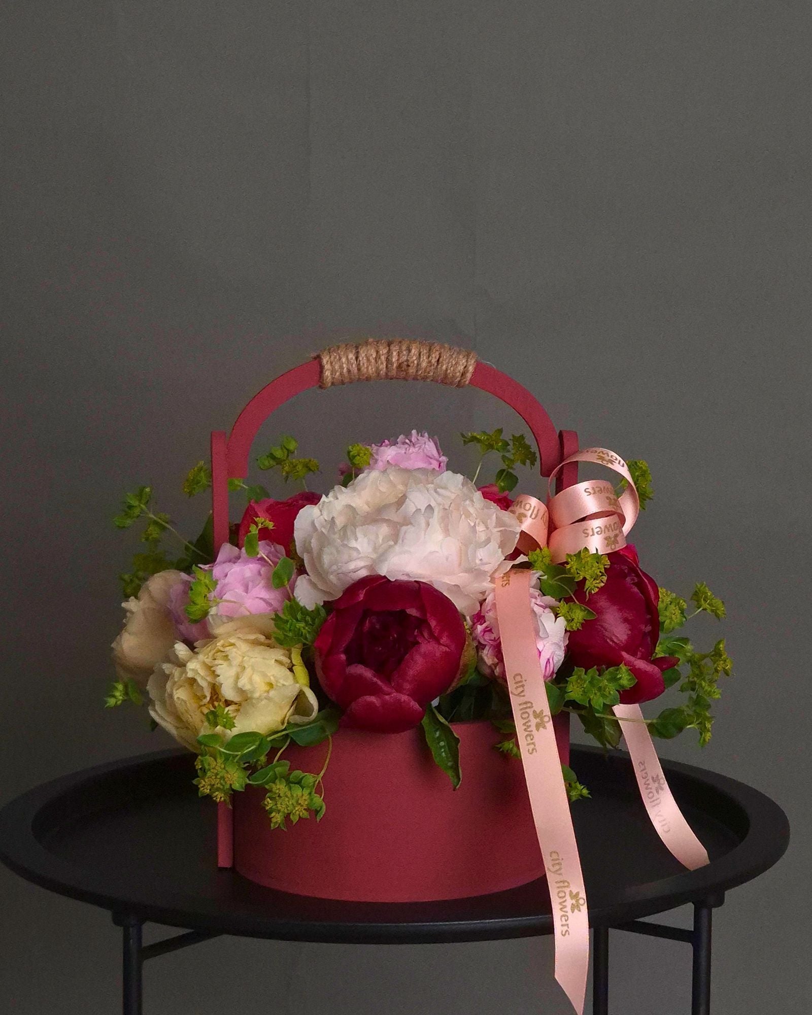 Aranjament Floral cosulet "Peony Festival"