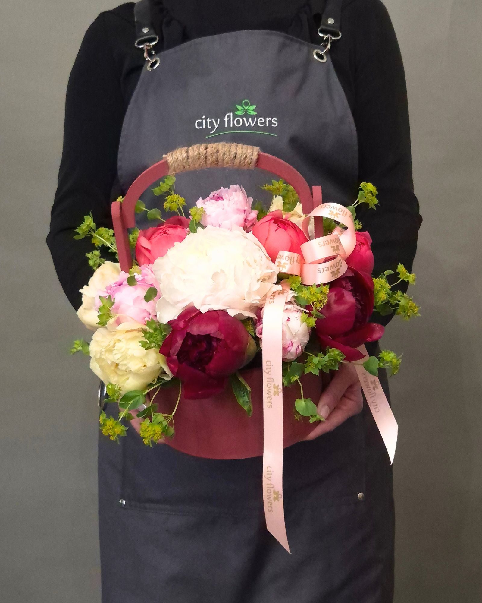 Aranjament Floral cosulet "Peony Festival"