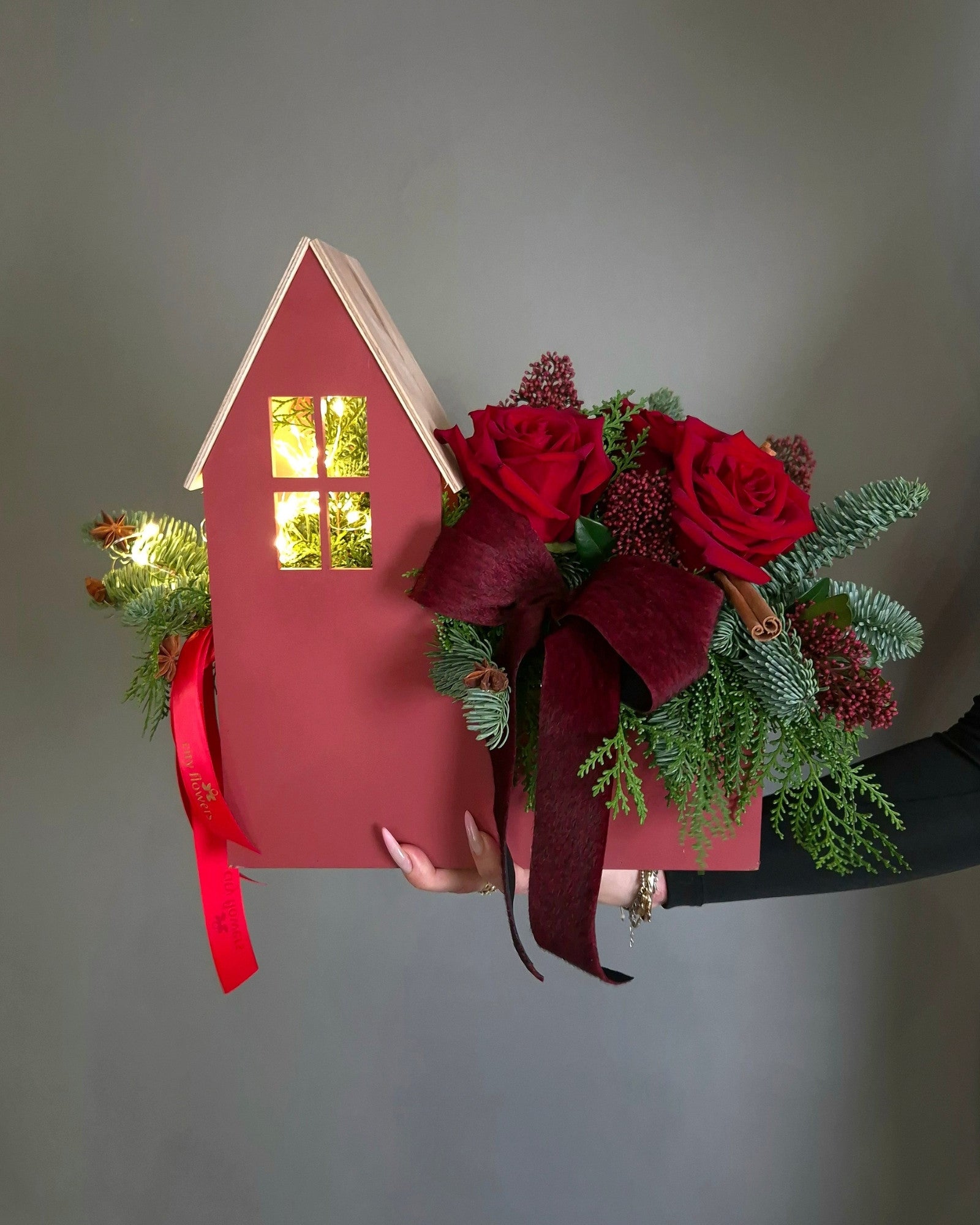 Aranjament Floral de Craciun "Holiday Home"