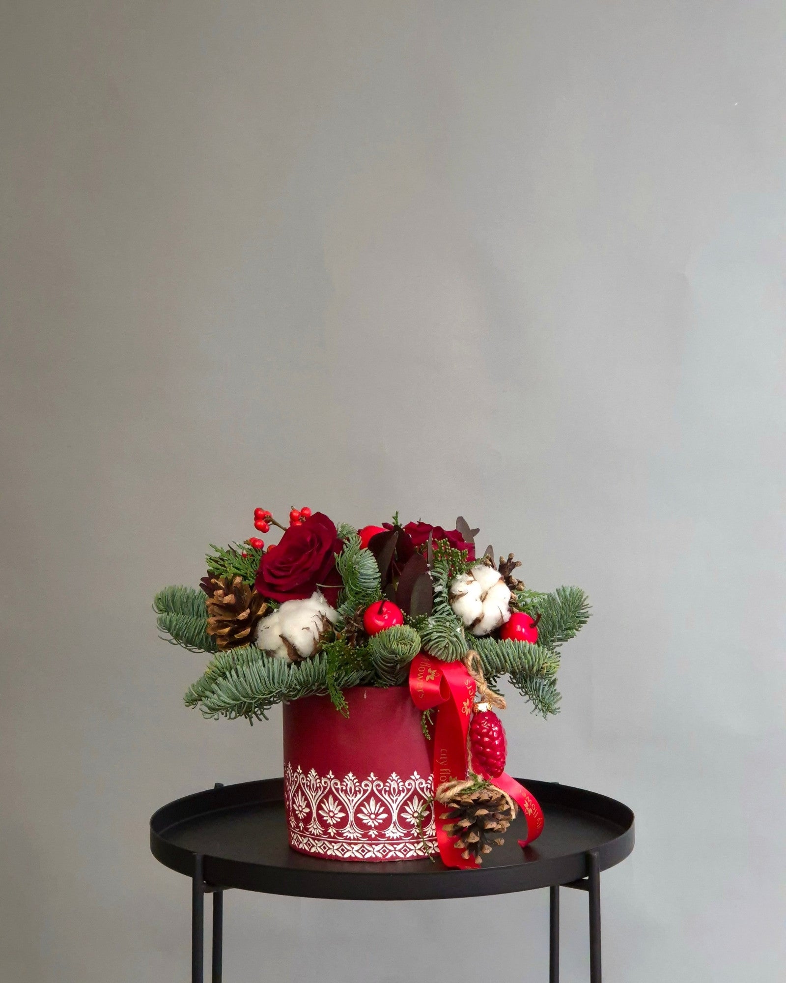 Aranjament Floral de Craciun "Winter Joy"