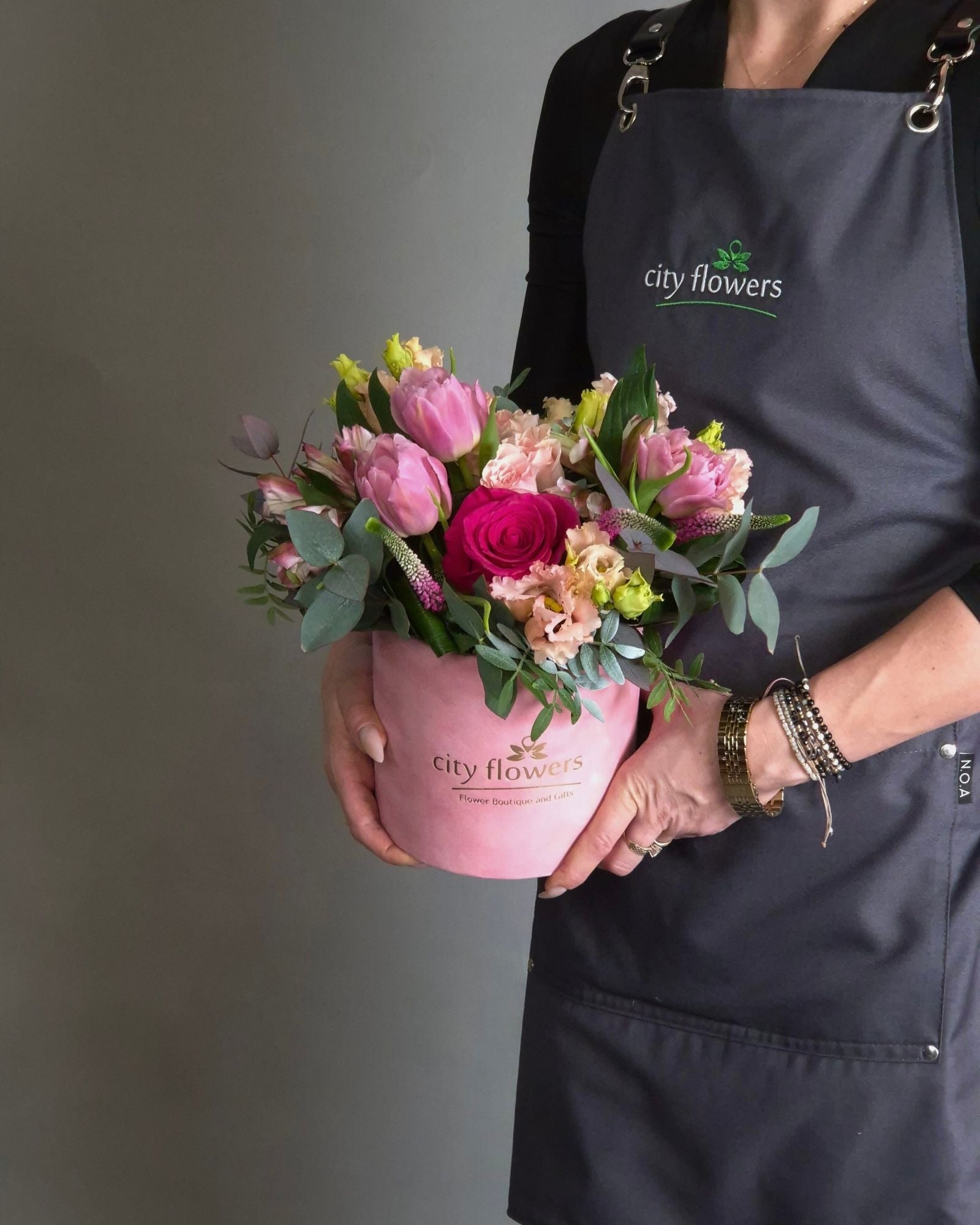 Aranjament Floral in Cutie "Pink Whisper"