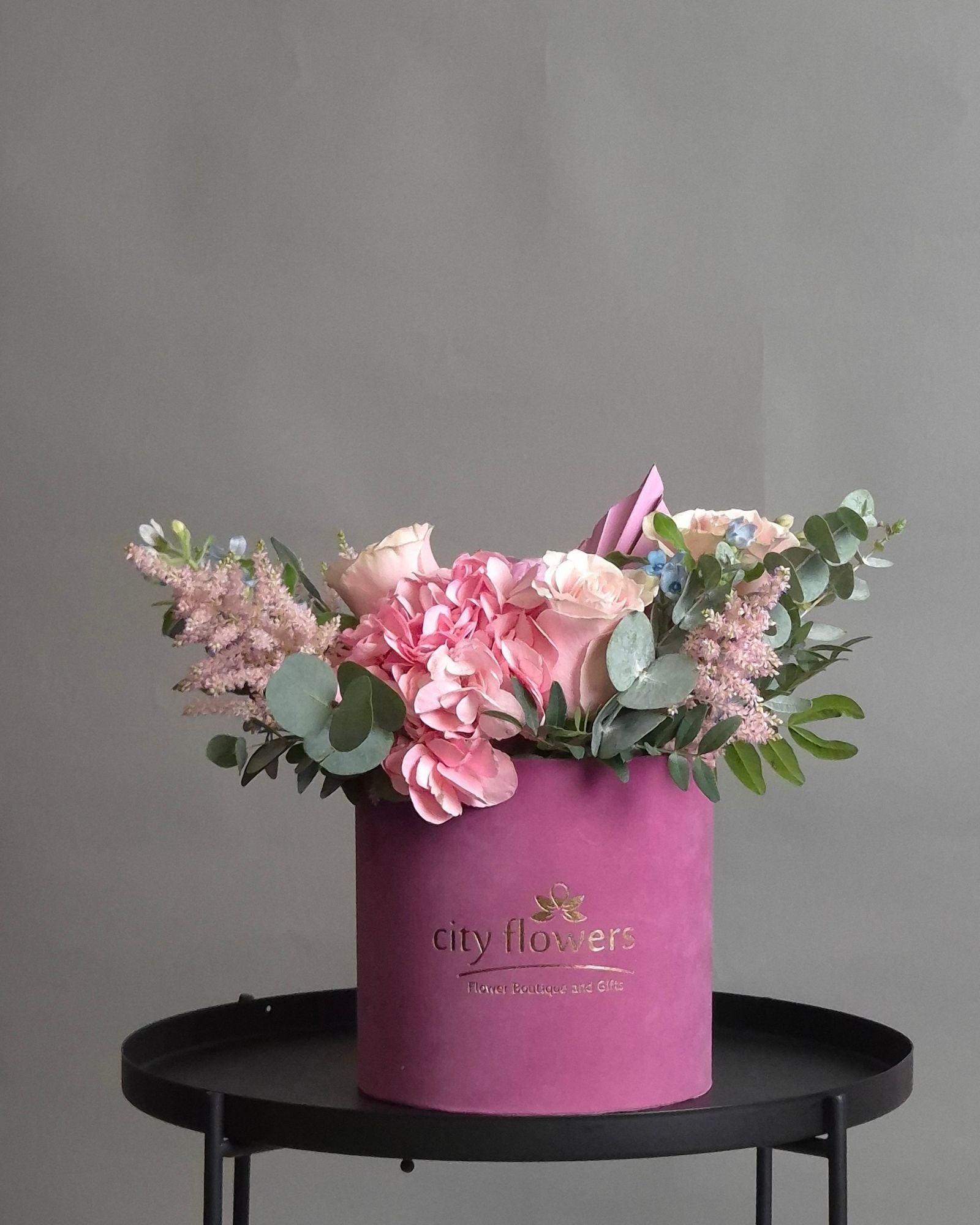 Aranjament Floral in Cutie "Pink & Blue Harmony"