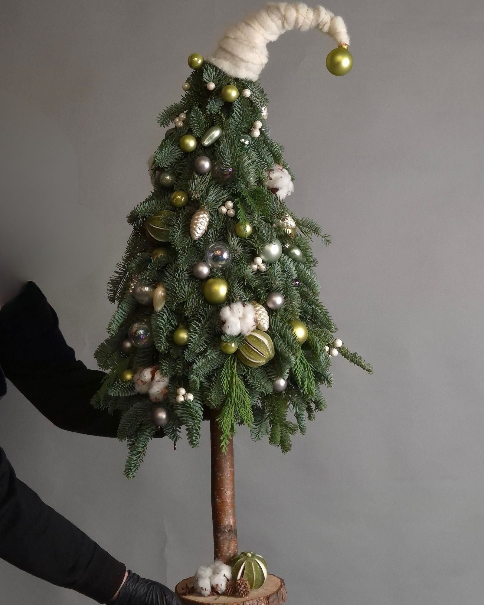 Bradut de Craciun Construit "Forest Love"