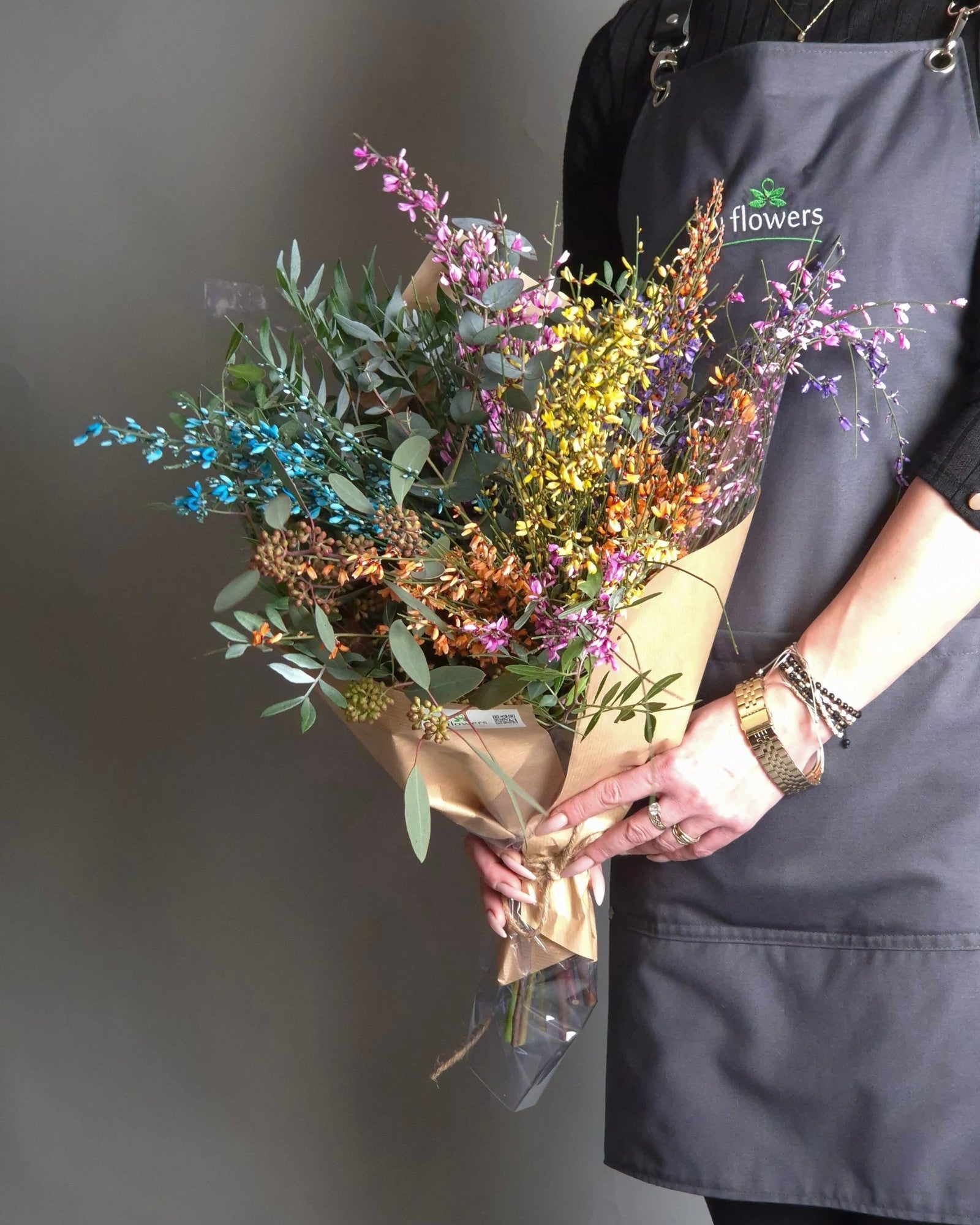 Buchet "Colorful Wild" – 7 Fire Genista