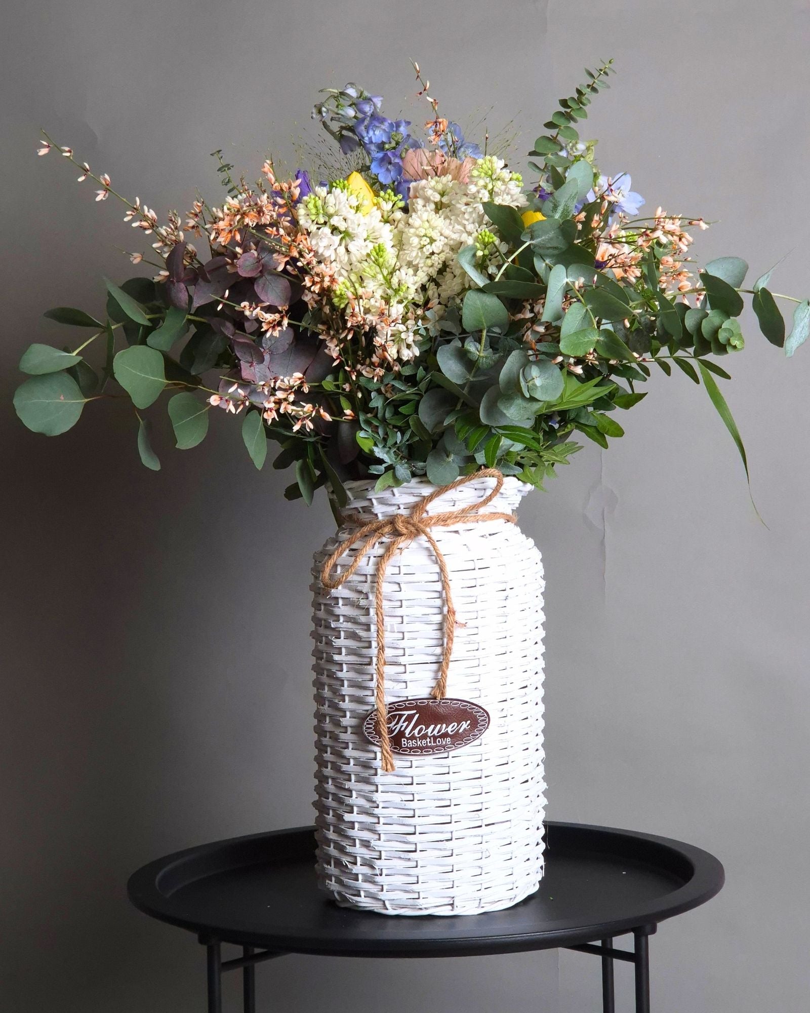 Buchet Flori in Vaza "Spring Grandeur"