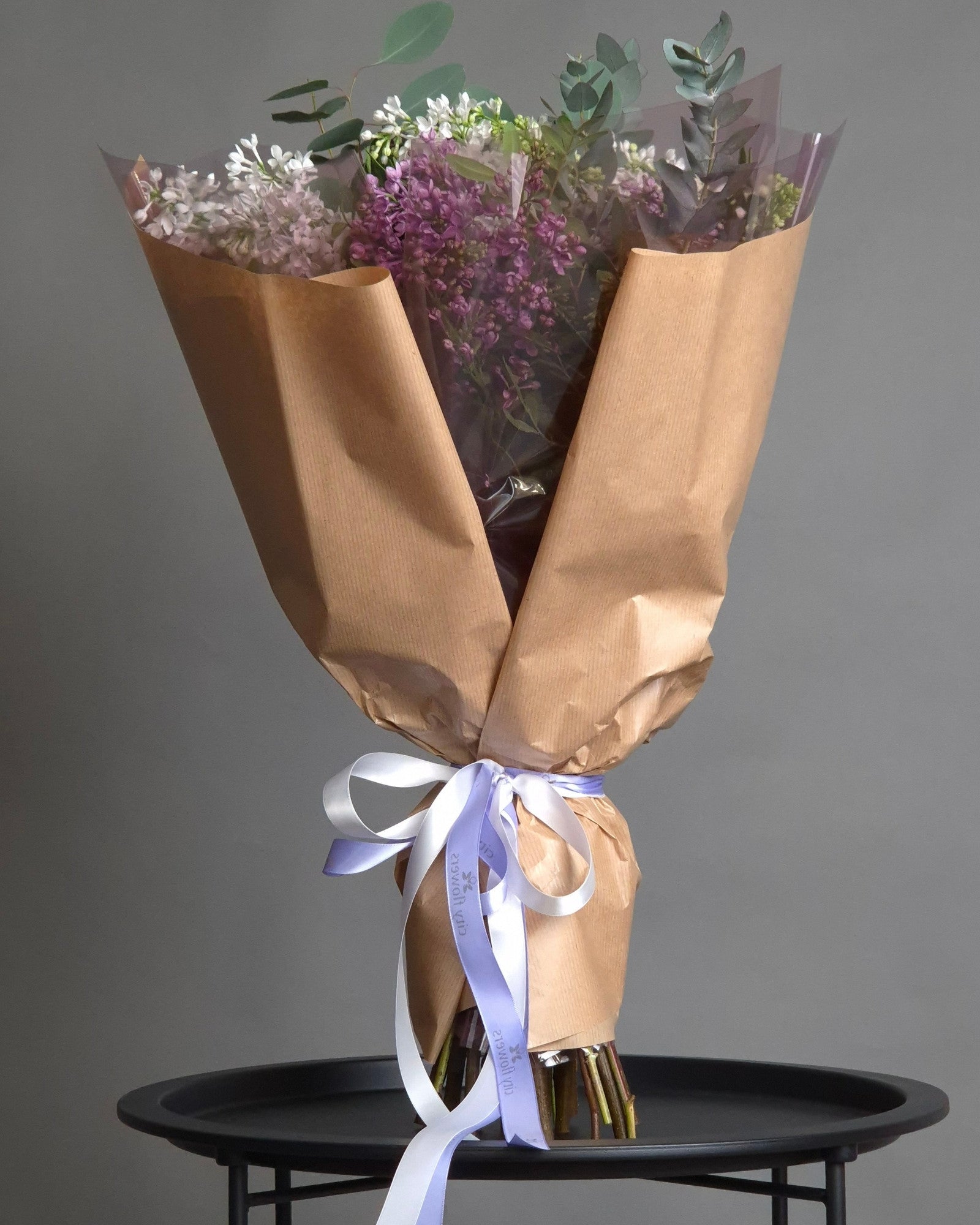 Buchet "Spring Scent" – 11 Fire Liliac