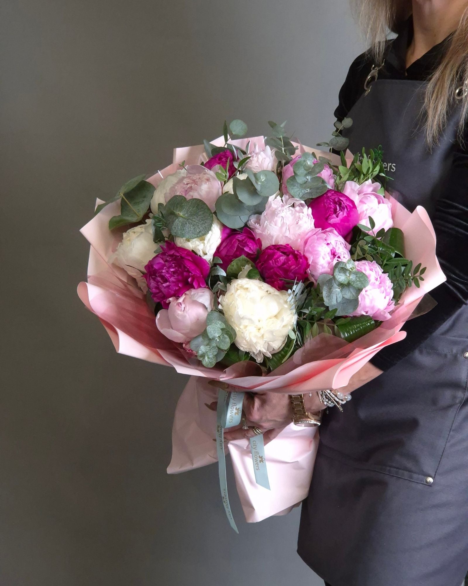 Buchet de Flori 19 Bujori Multicolori