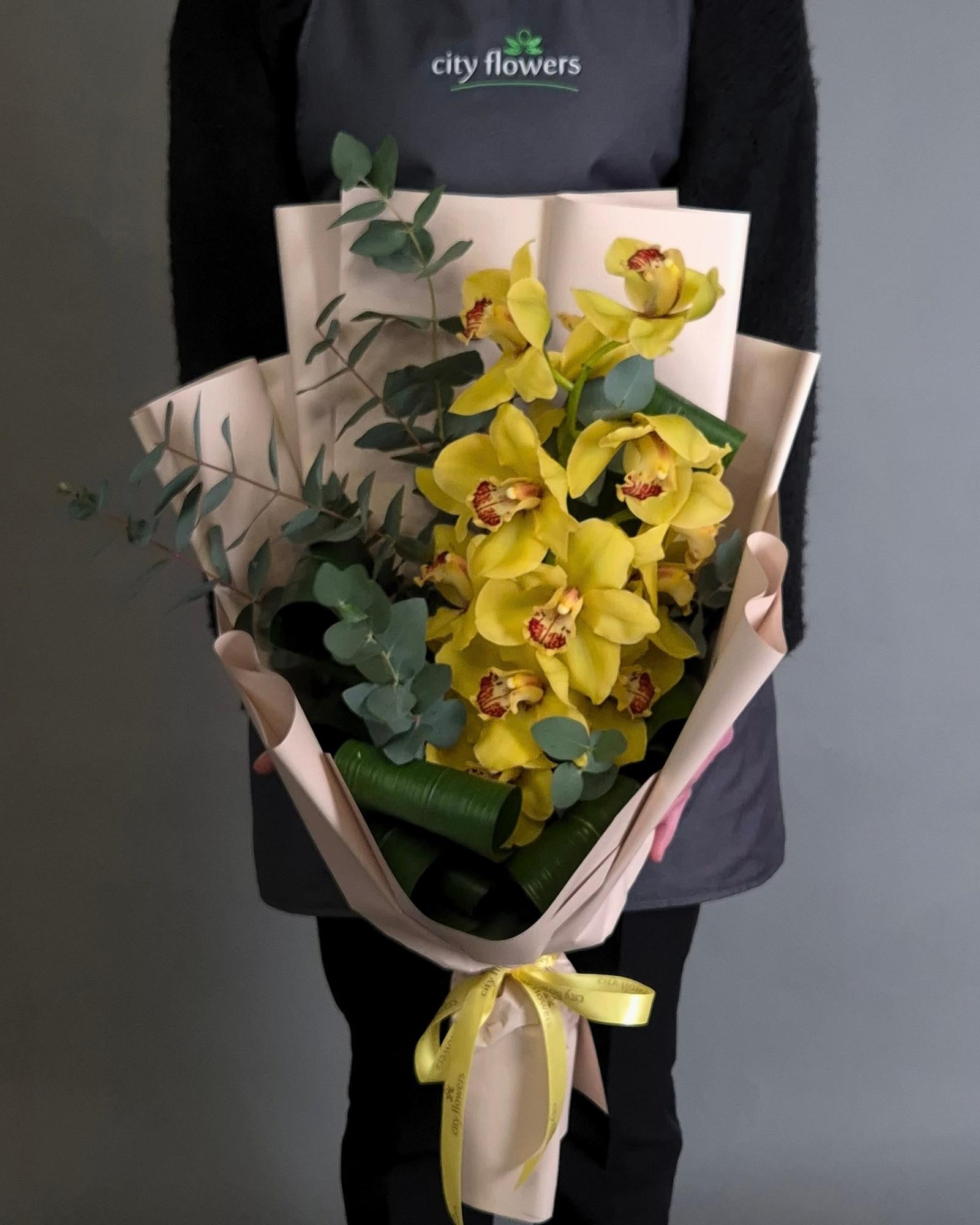 Buchet de Flori "Imperial Gold"