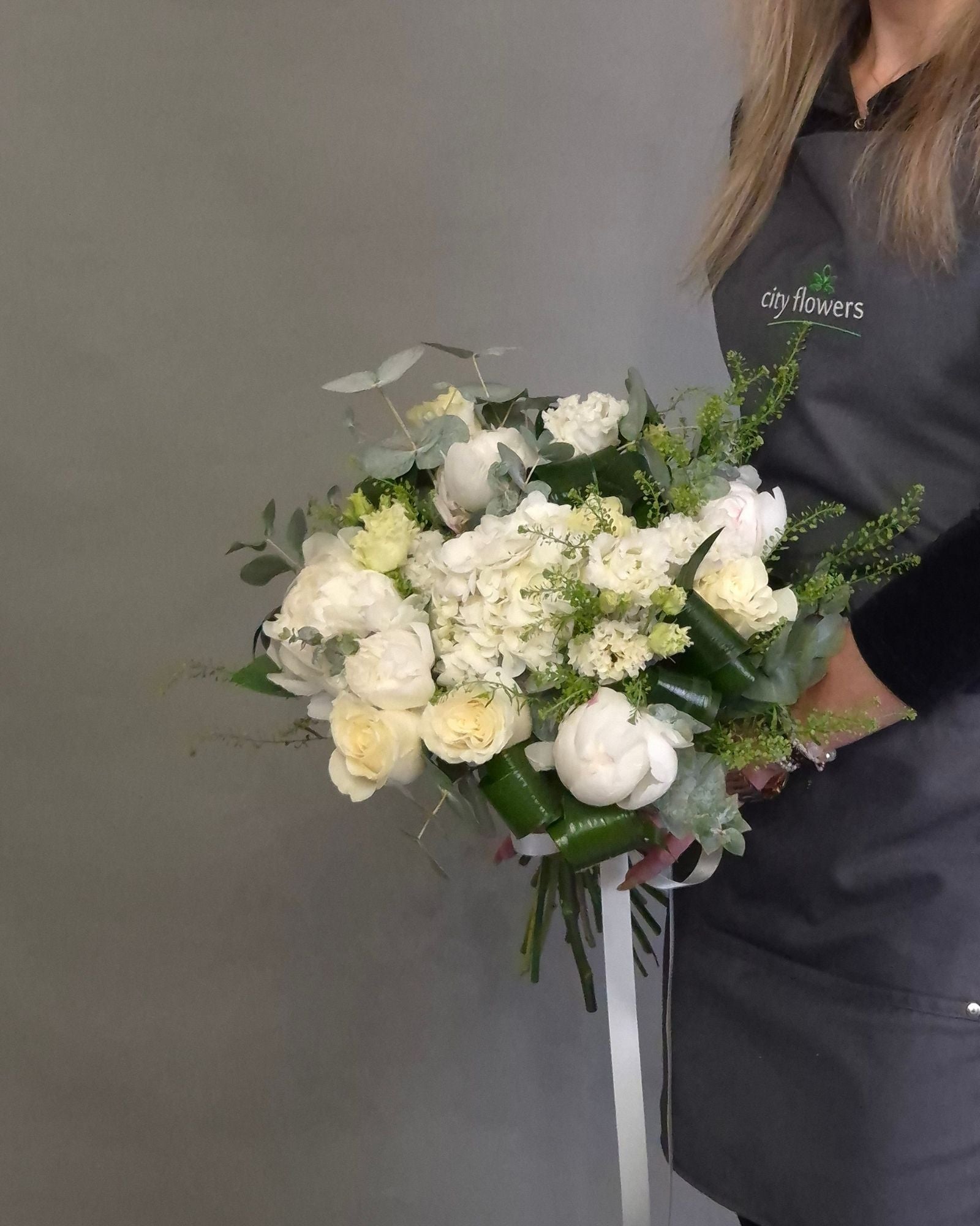Buchet de Flori "White Symphony"