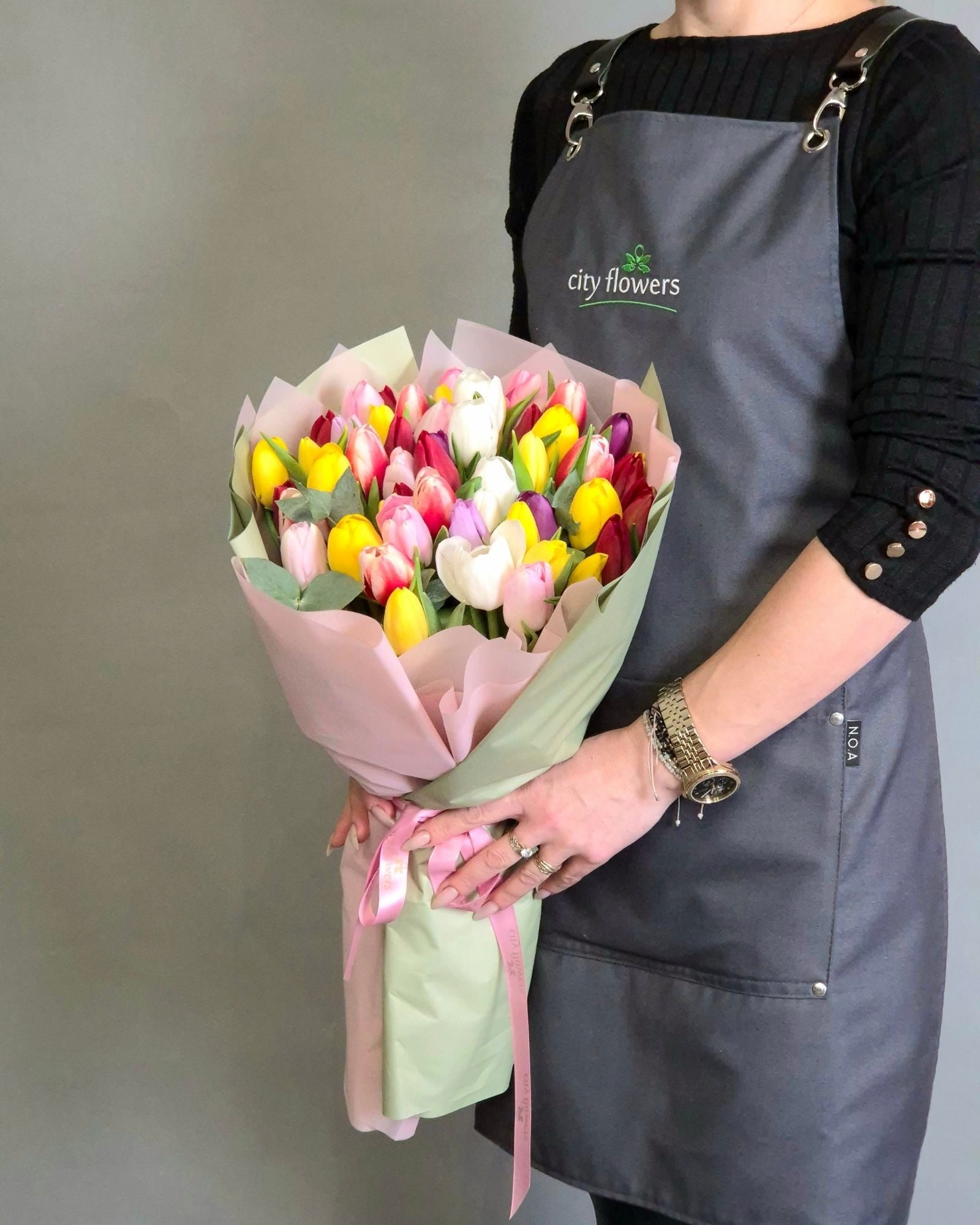 Buchet de flori 49 lalele multicolore