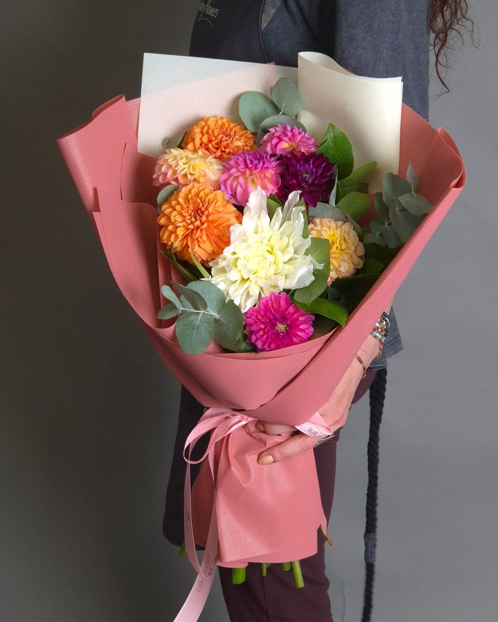 Buchet de flori "Sweet Autumn" – 9 Dalii Mix