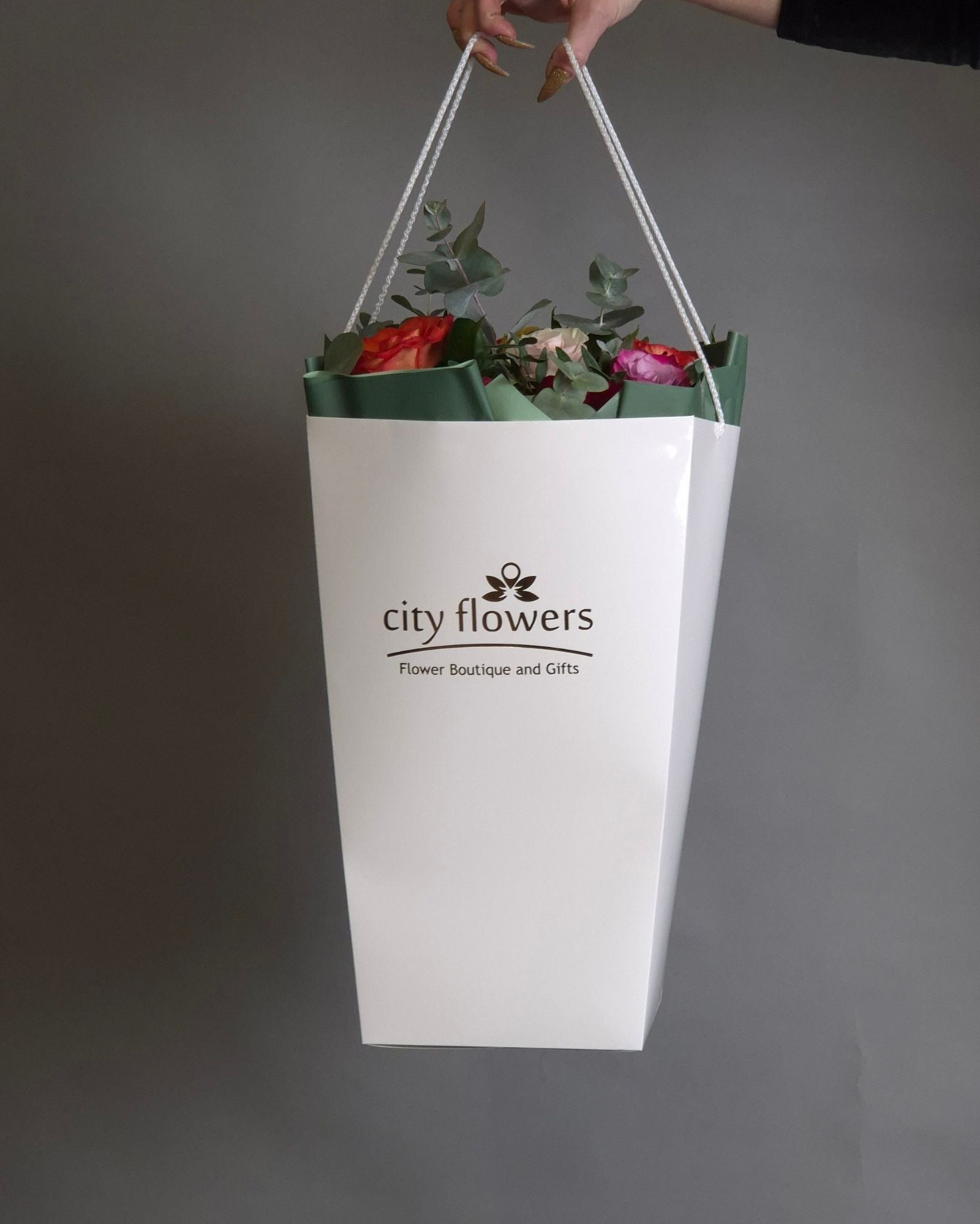 City Flowers Bag 15 trandafiri multicolori