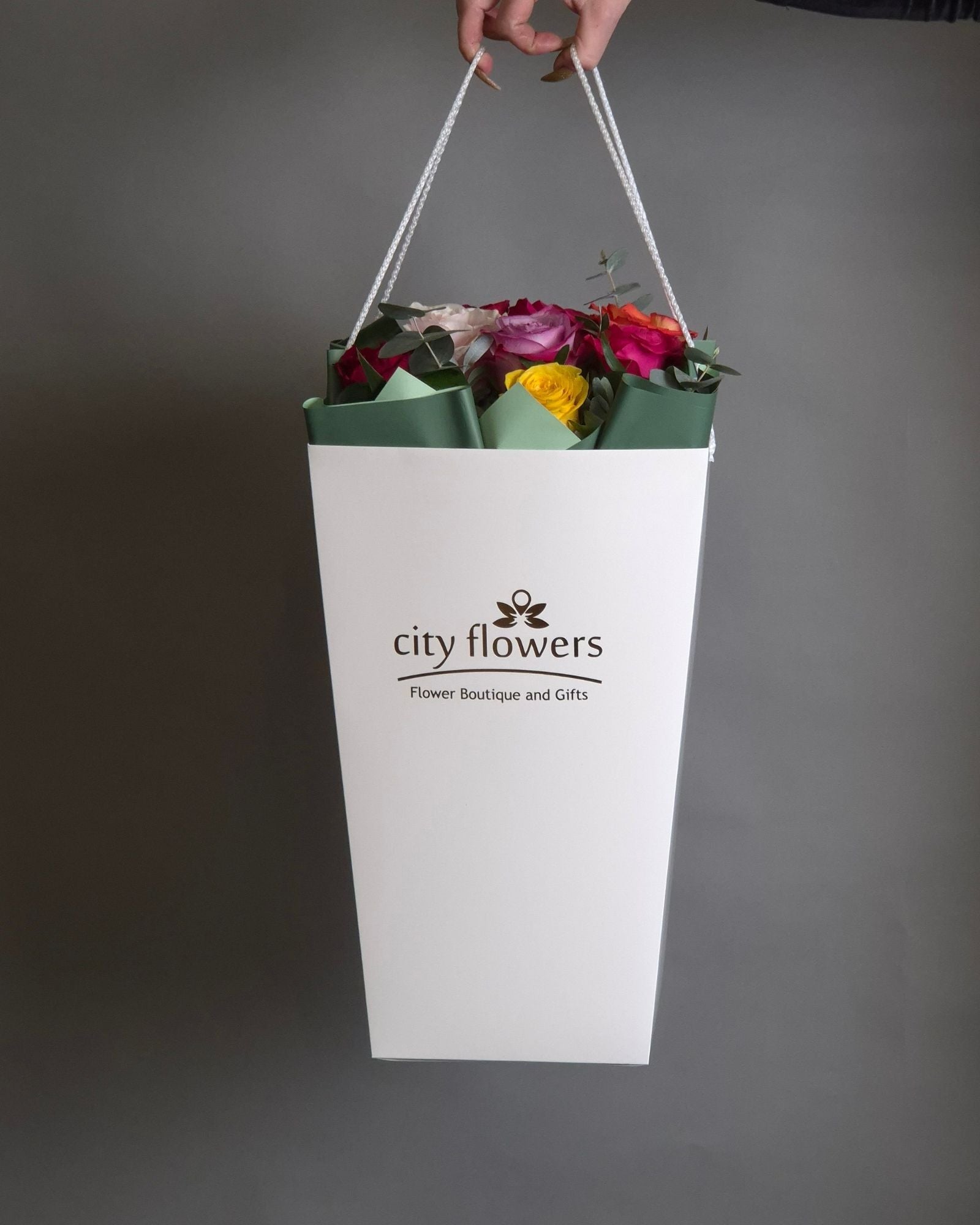 City Flowers Bag 9 trandafiri multicolori