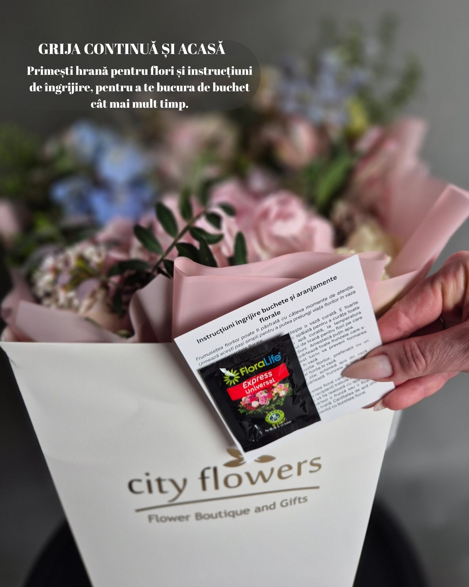 Buchet de Flori 11 Trandafiri Multicolori si Eucalipt