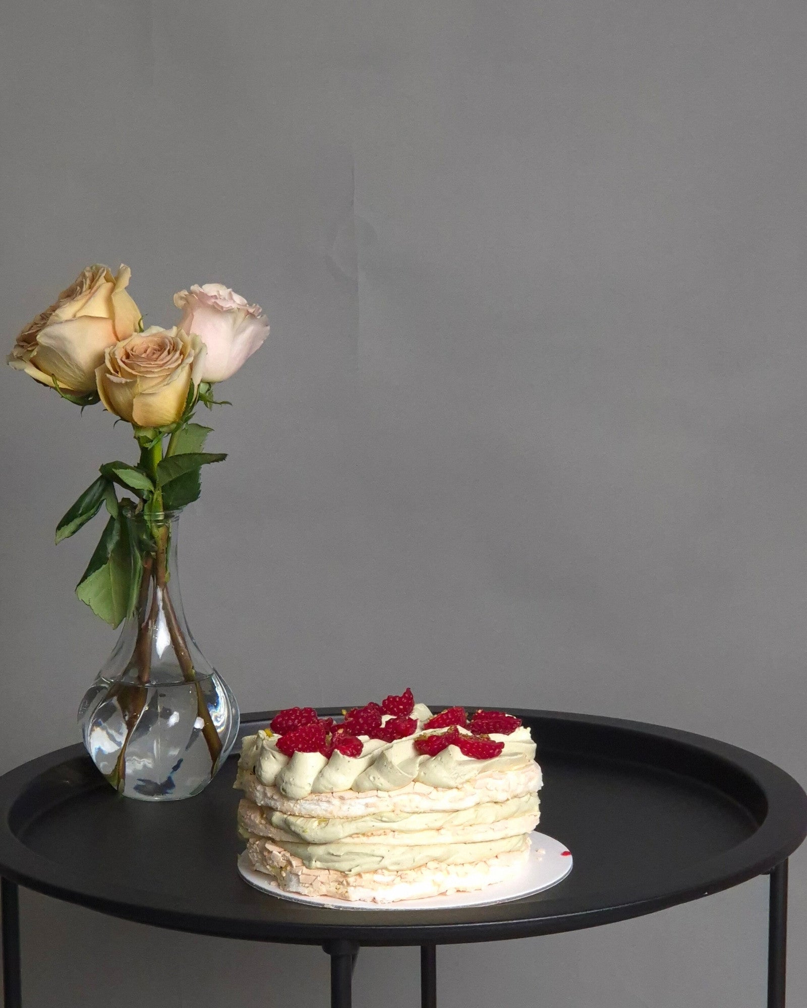 Tort Bezea Crocanta cu Crema de Fistic 1 Kg