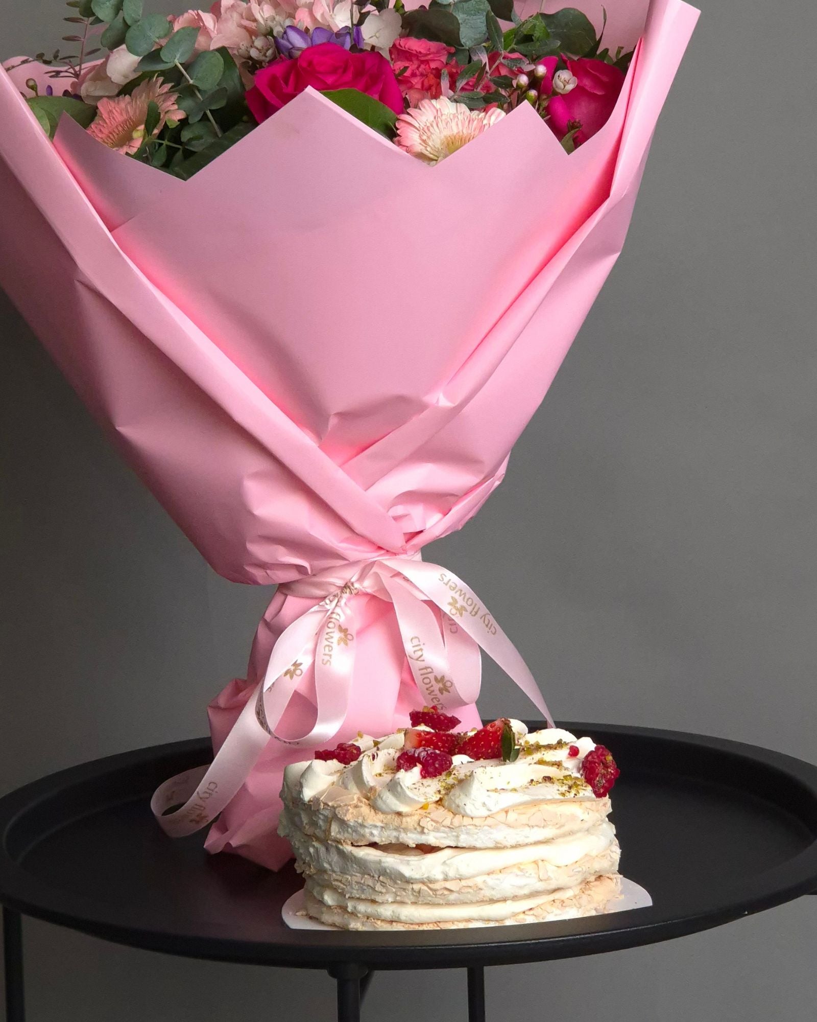 Tort Bezea Crocanta cu Crema de Fistic 1 Kg