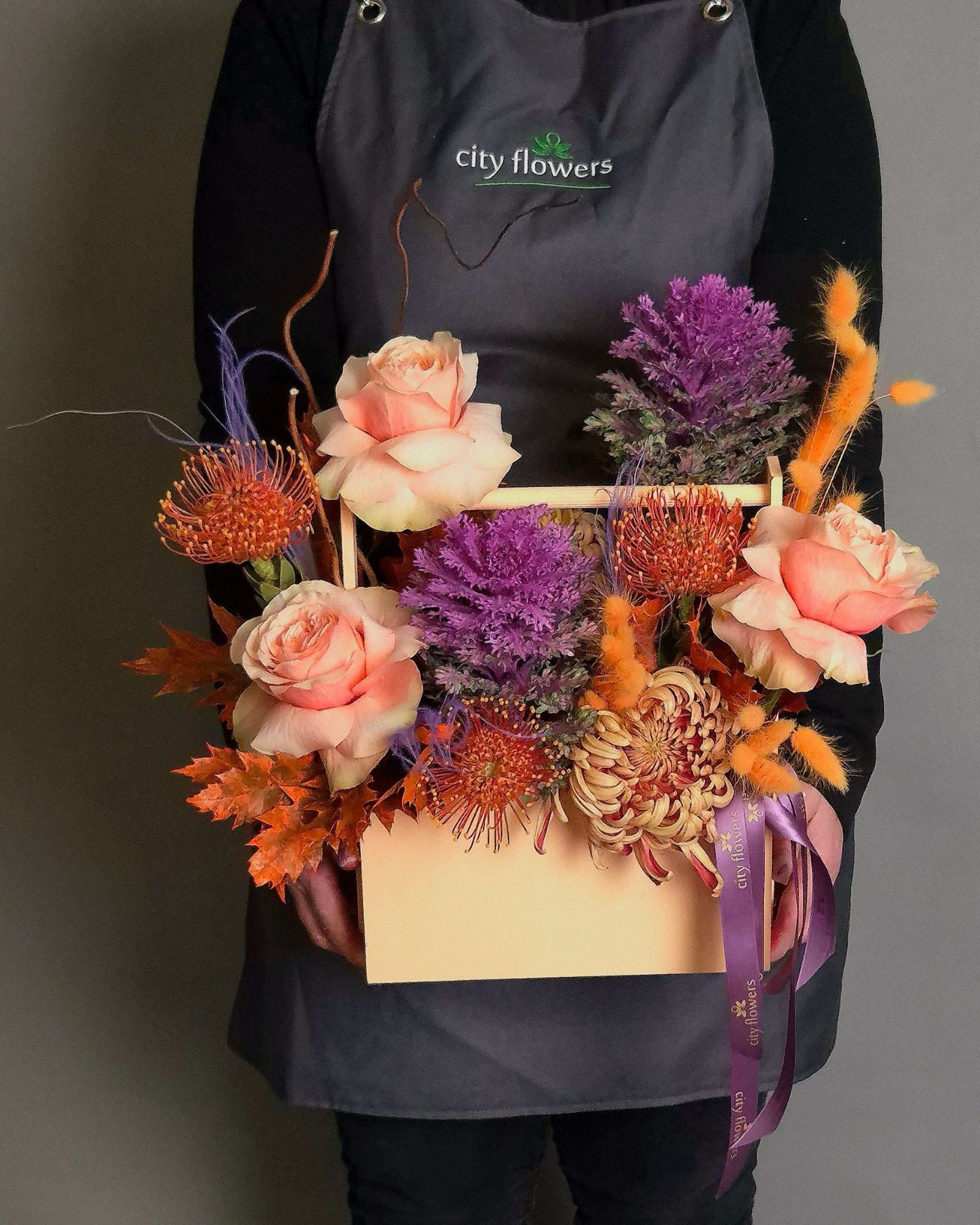 Aranjament Floral "Ladita Colorata de Toamna"