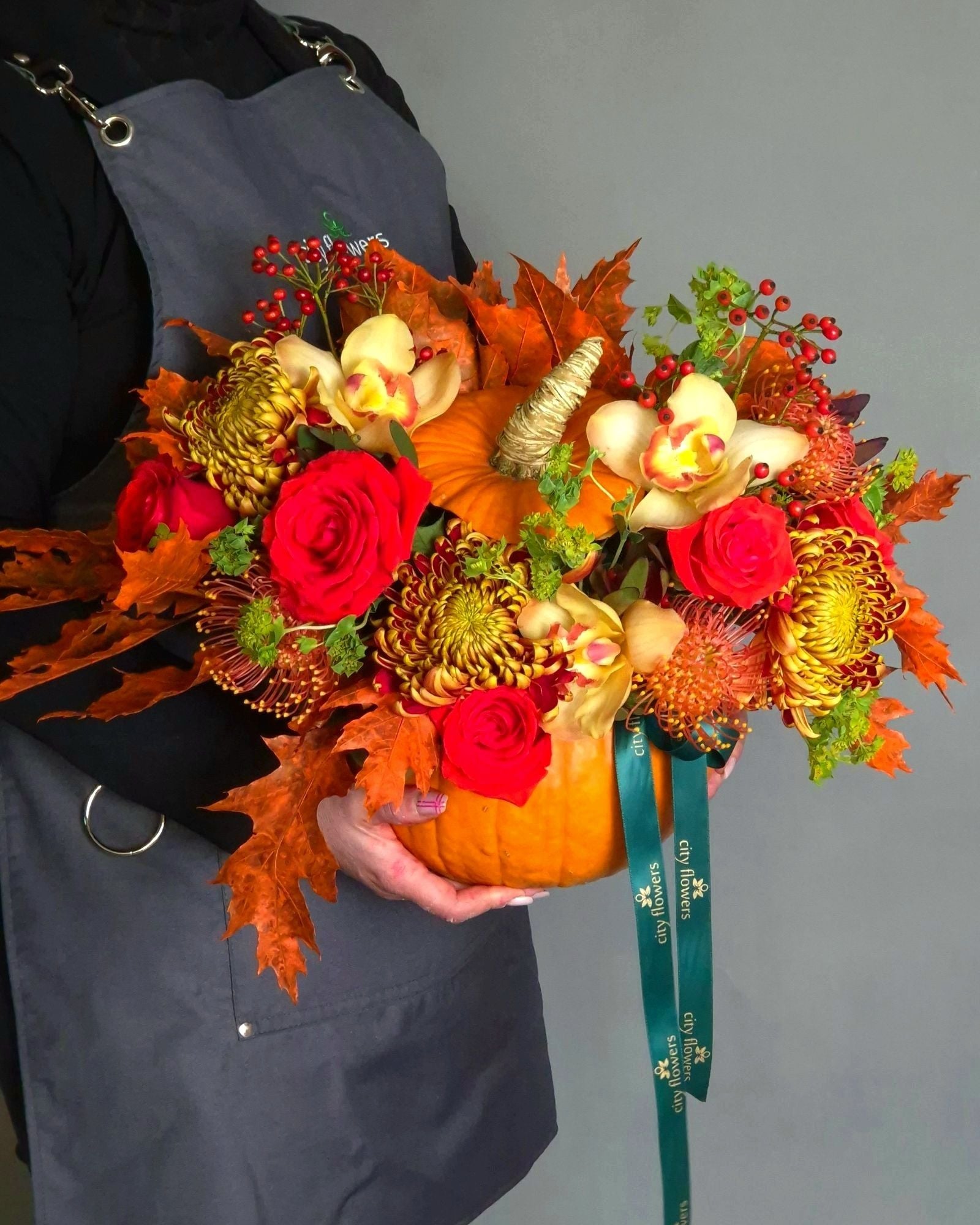 Aranjament Floral de Toamna in Dovleac