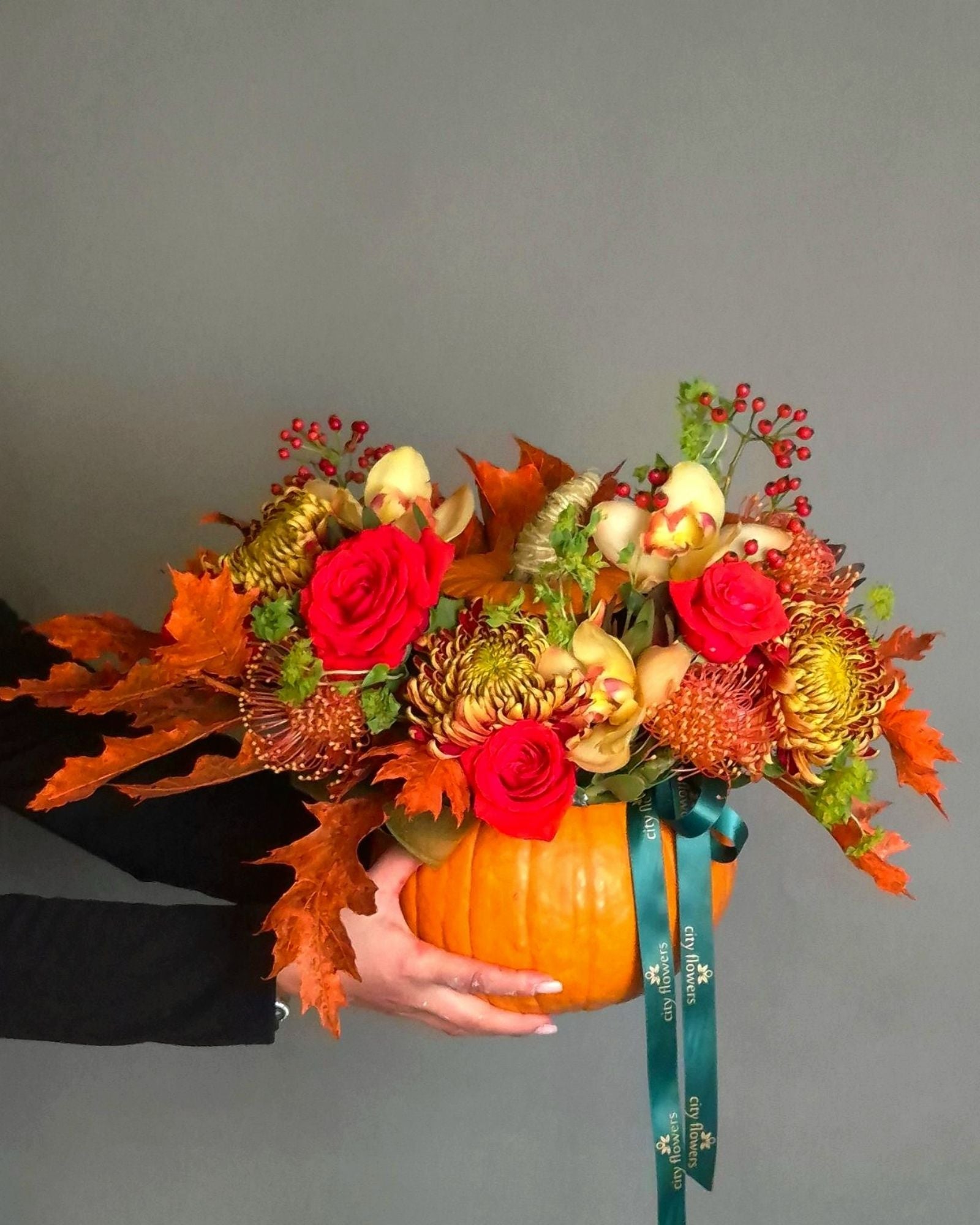 Aranjament Floral de Toamna in Dovleac