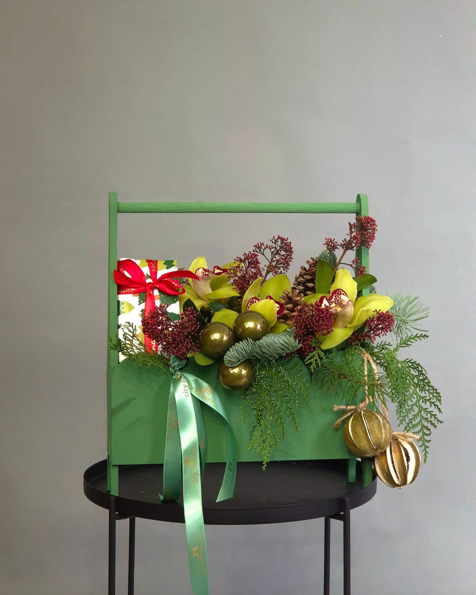 Aranjament Floral Cadou "Sweet Winter"