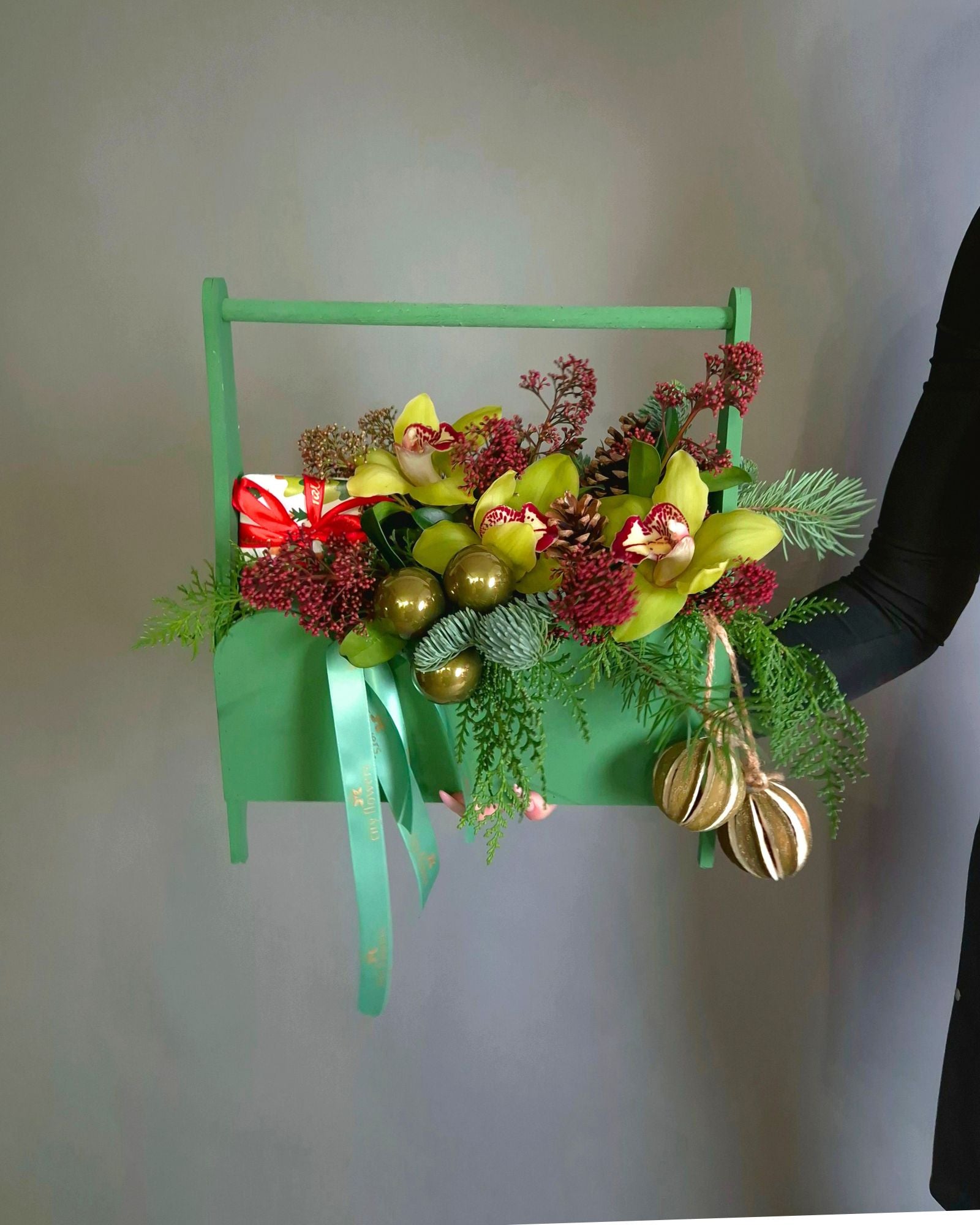 Aranjament Floral Cadou "Sweet Winter"