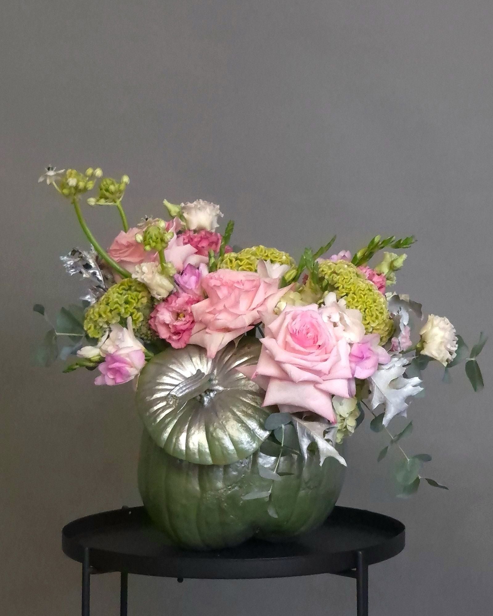 Aranjament Floral in Dovleac "Pastel Dream"