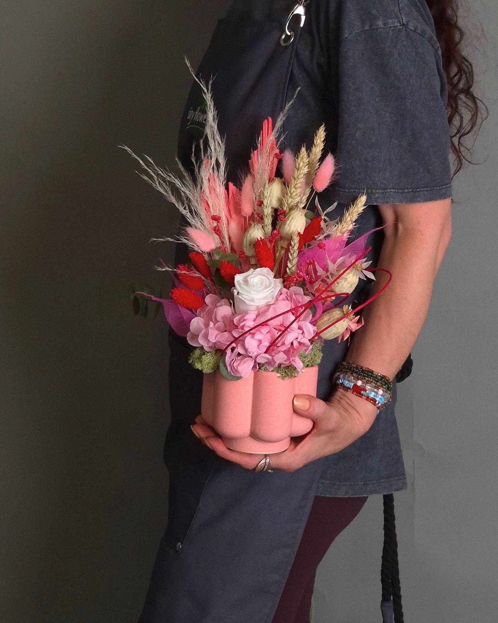 Aranjament "Pink Whisper" – Trandafir Criogenat si Hortensie Roz