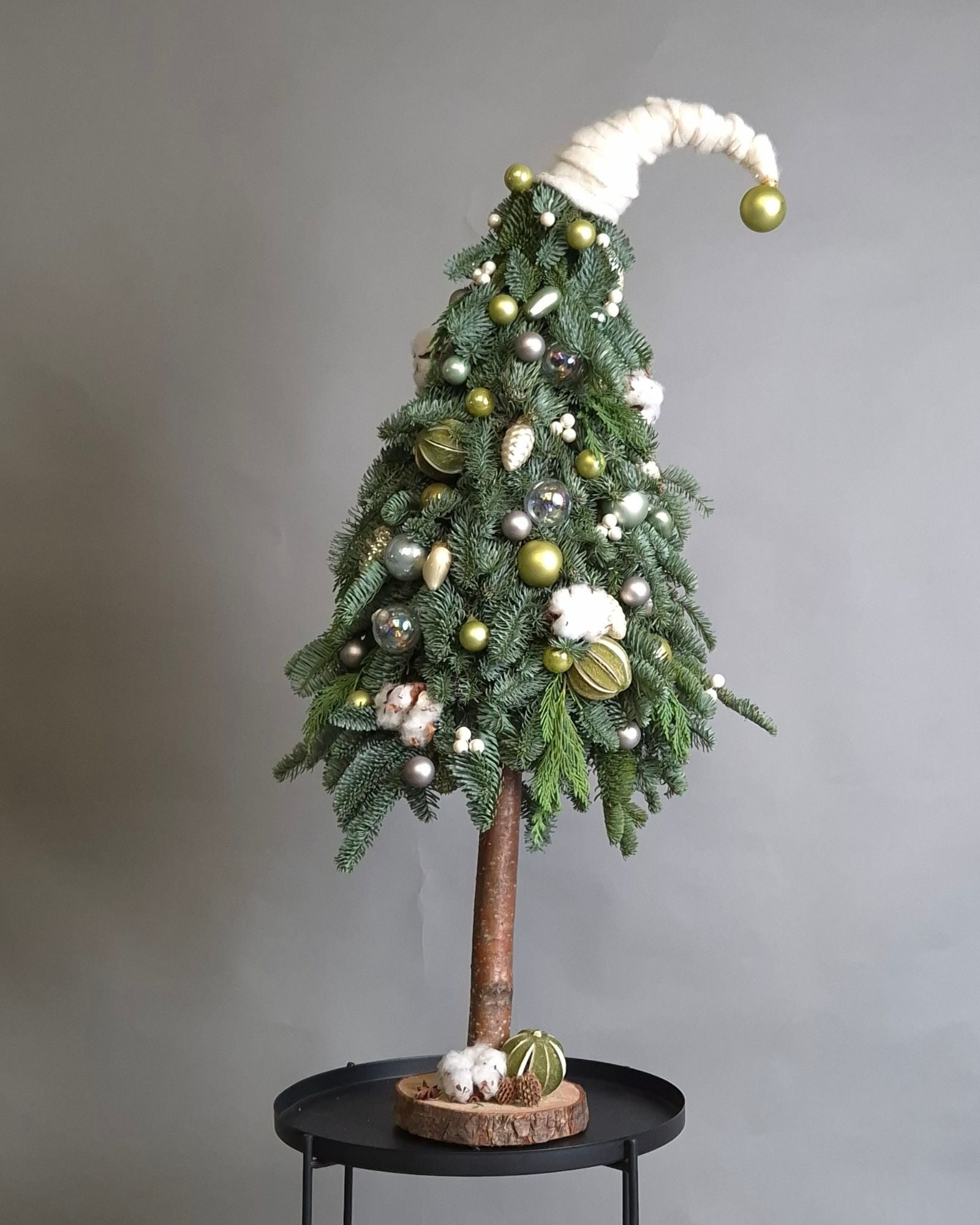 Bradut de Craciun Construit "Forest Love"