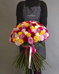 "Color Symphony" Bouquet – 101 Multicolored Roses
