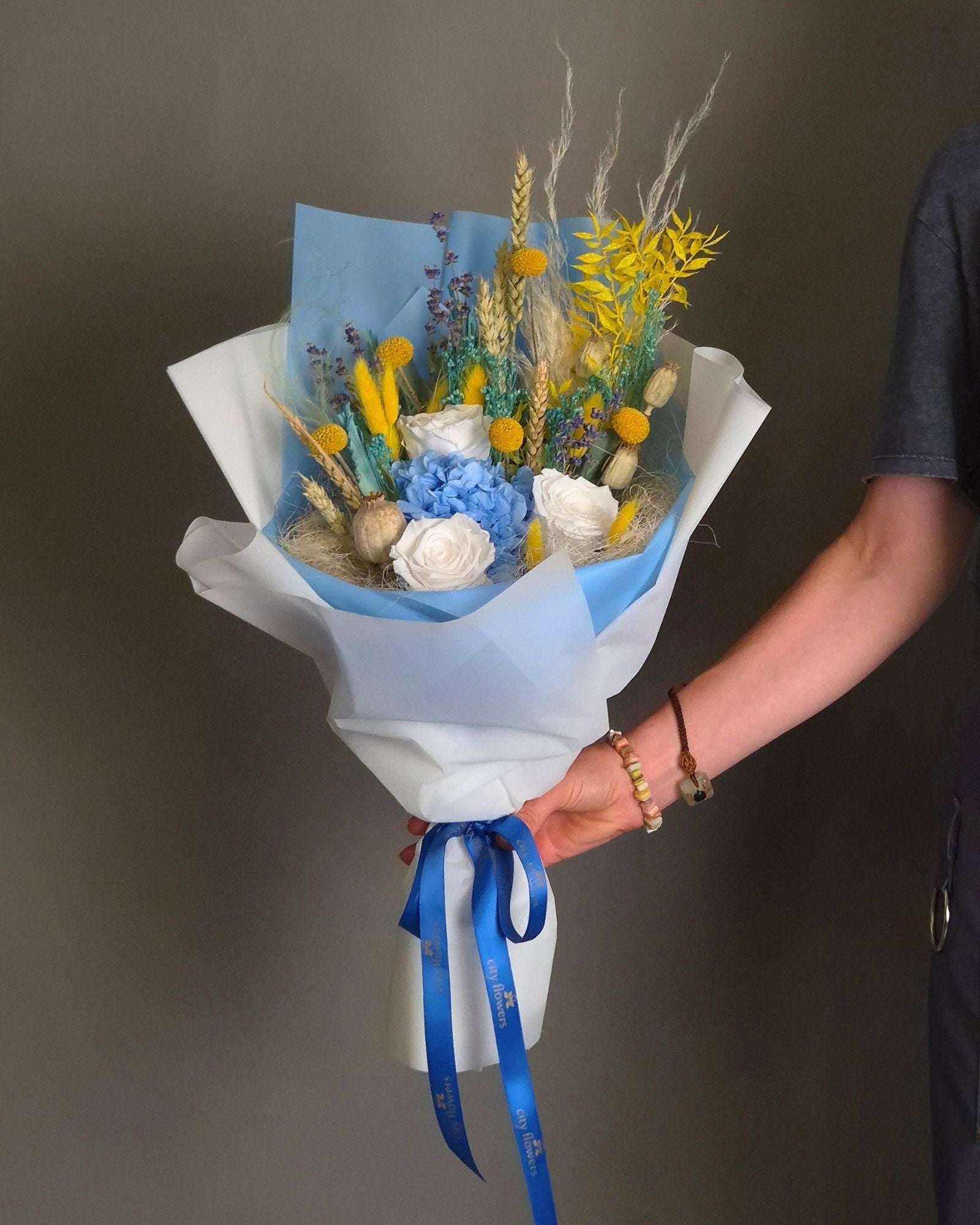 Buchet Flori "Azure Dream" – Flori Criogenate si Uscate