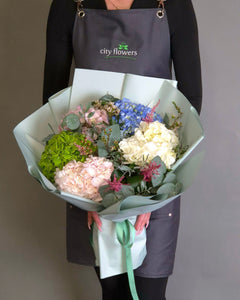 5 Delicate Hydrangea Flower Bouquet