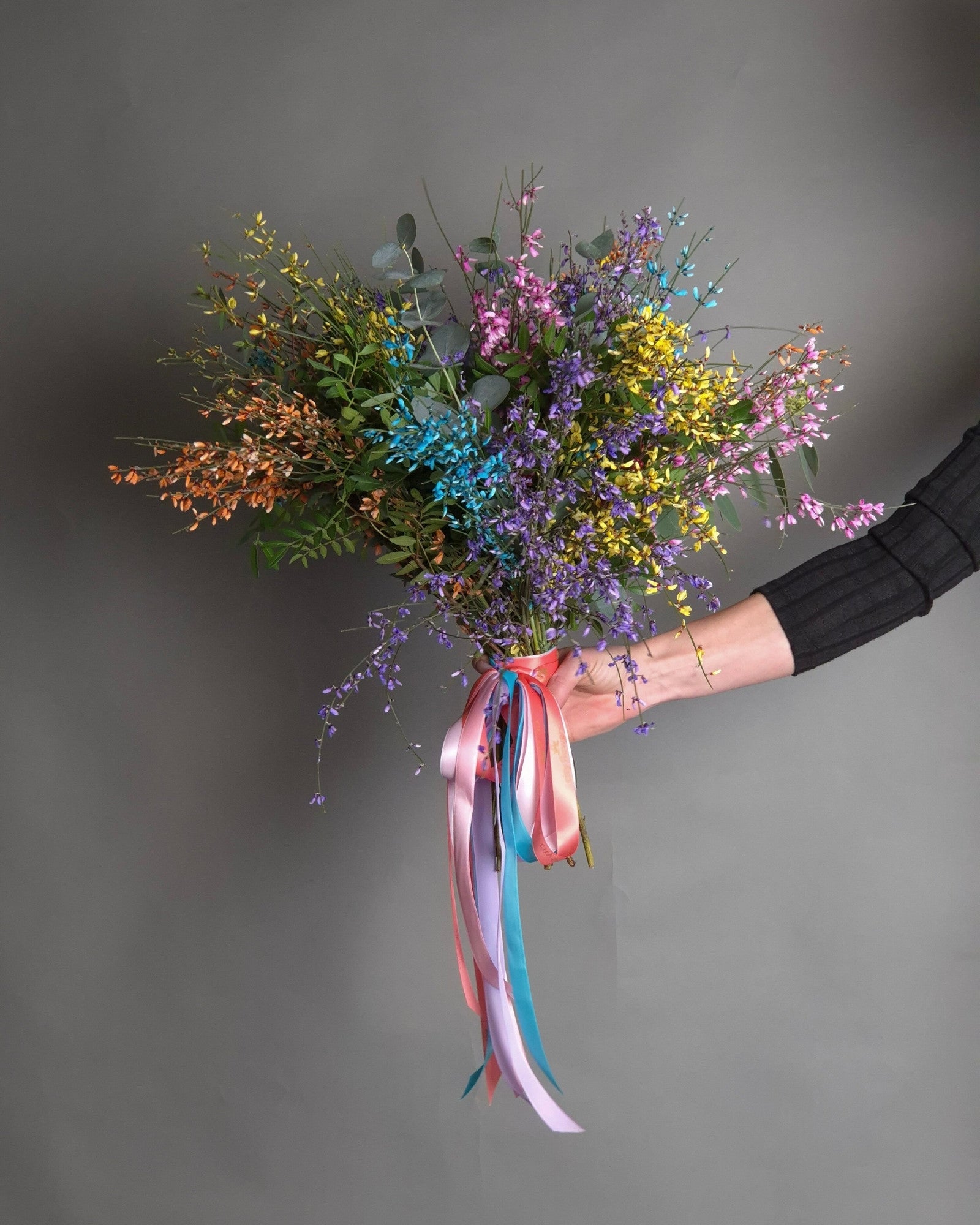 Buchet "Wild Rainbow" – 17 Fire Genista