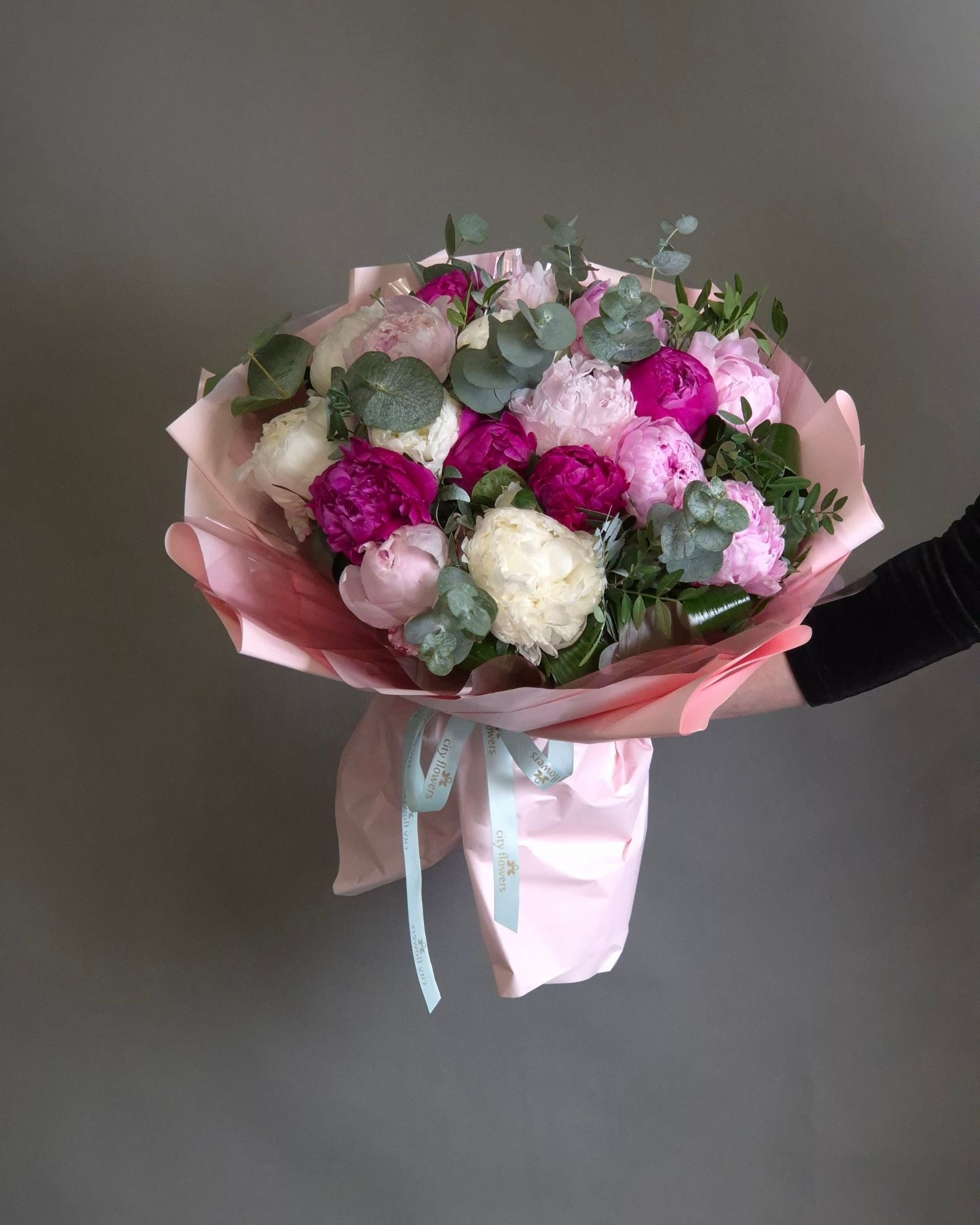 Buchet de Flori 19 Bujori Multicolori