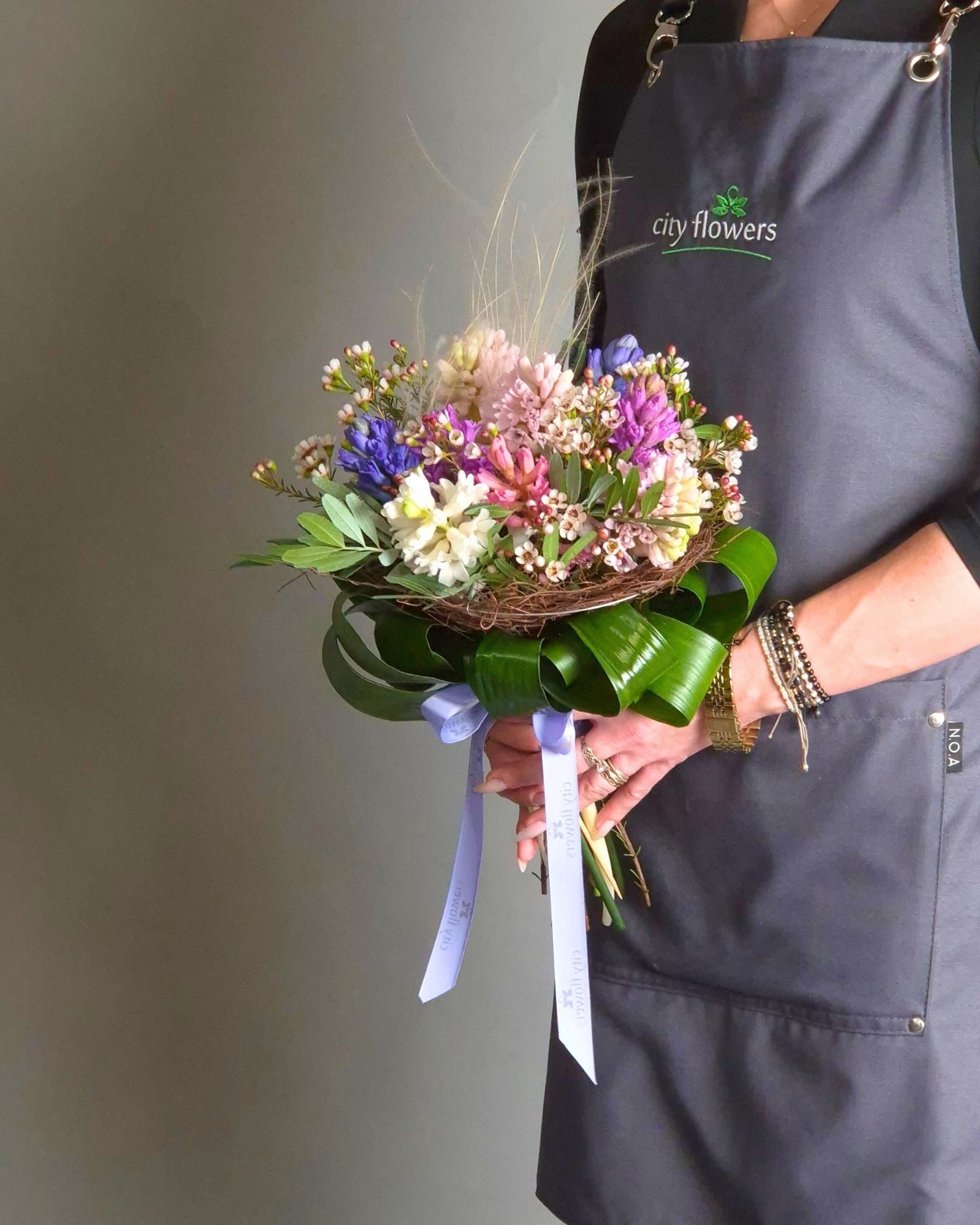 Buchet de Flori 9 Zambile Multicolore