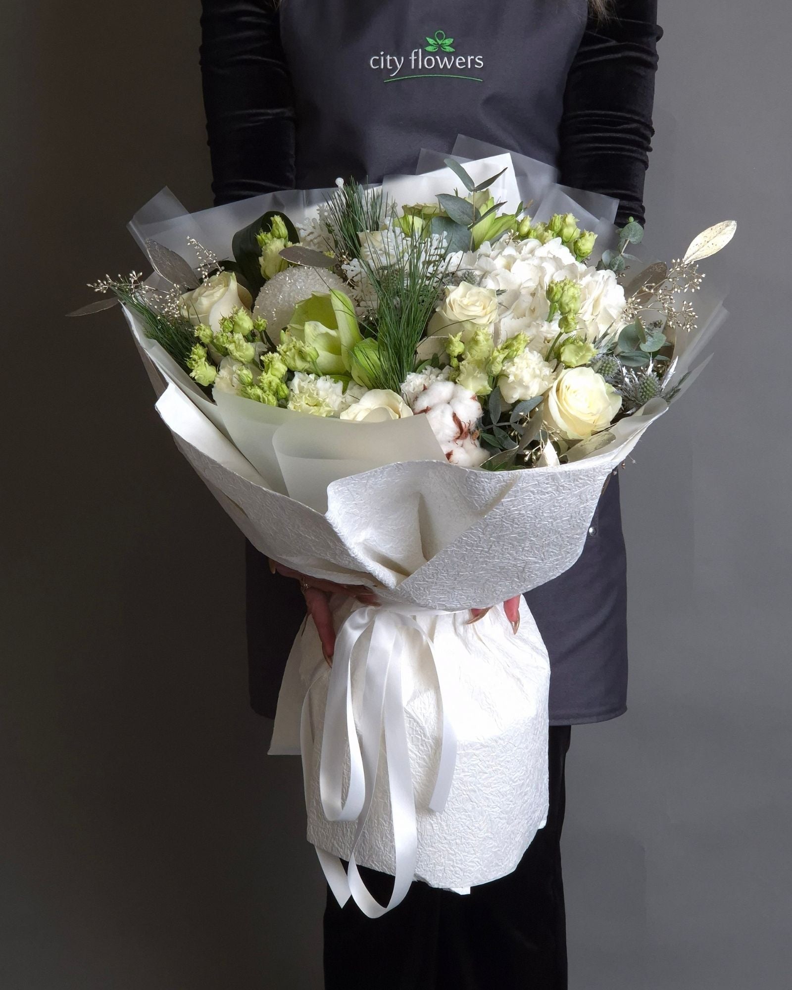 Buchet de Flori Alb pentru Craciun