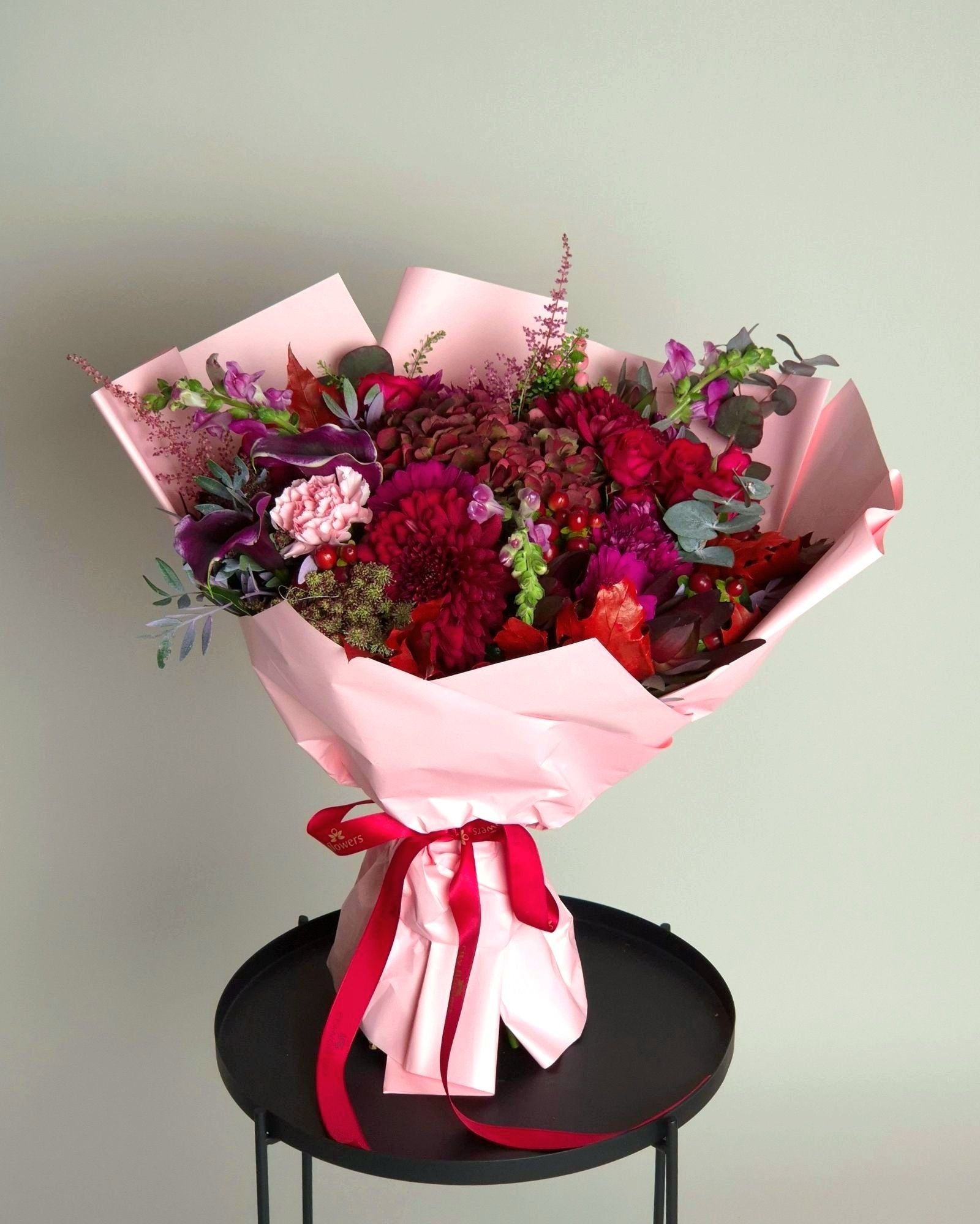 Buchet de Flori "Burgundy Chic"