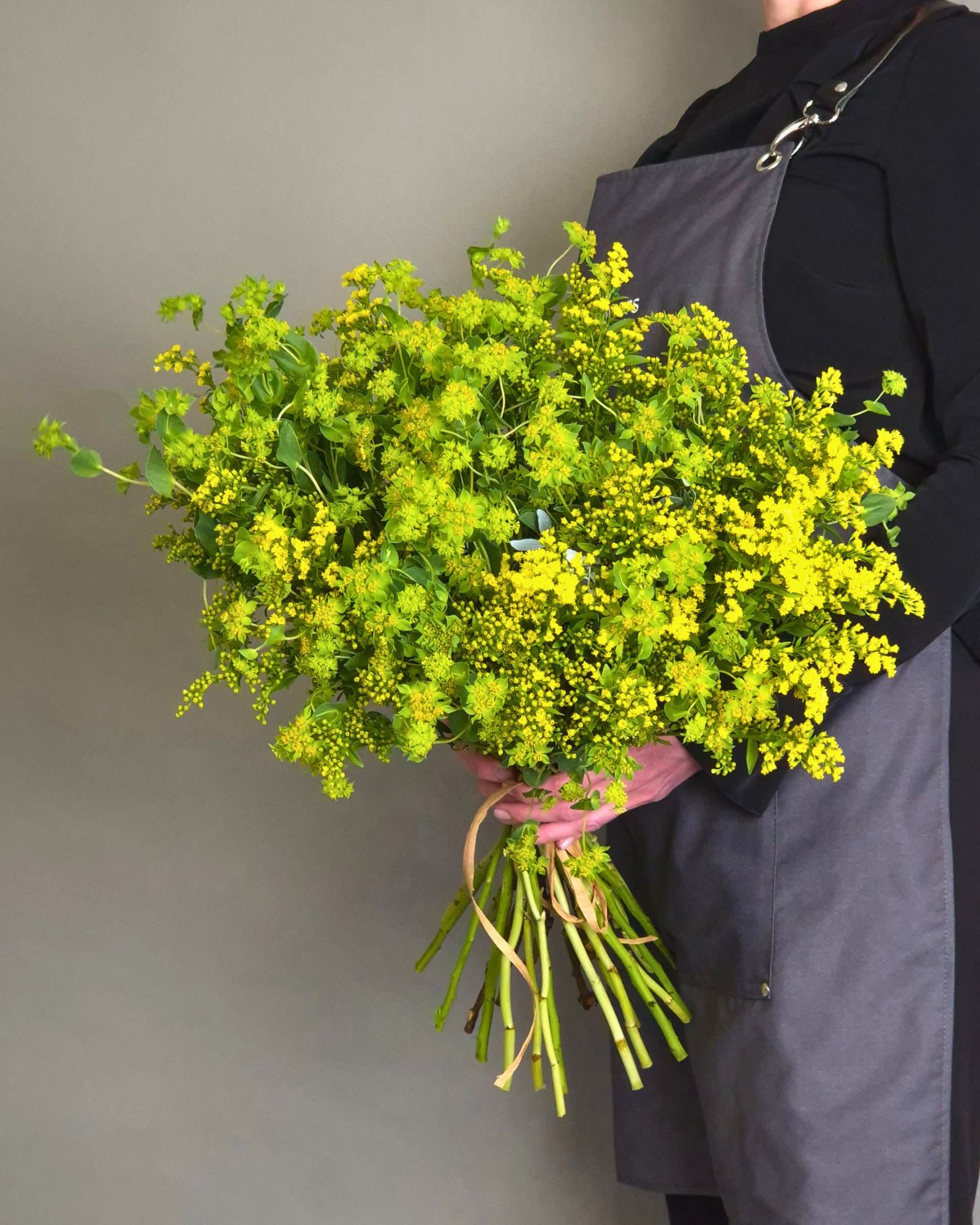 Buchet de Flori "Magia de Sanziene"