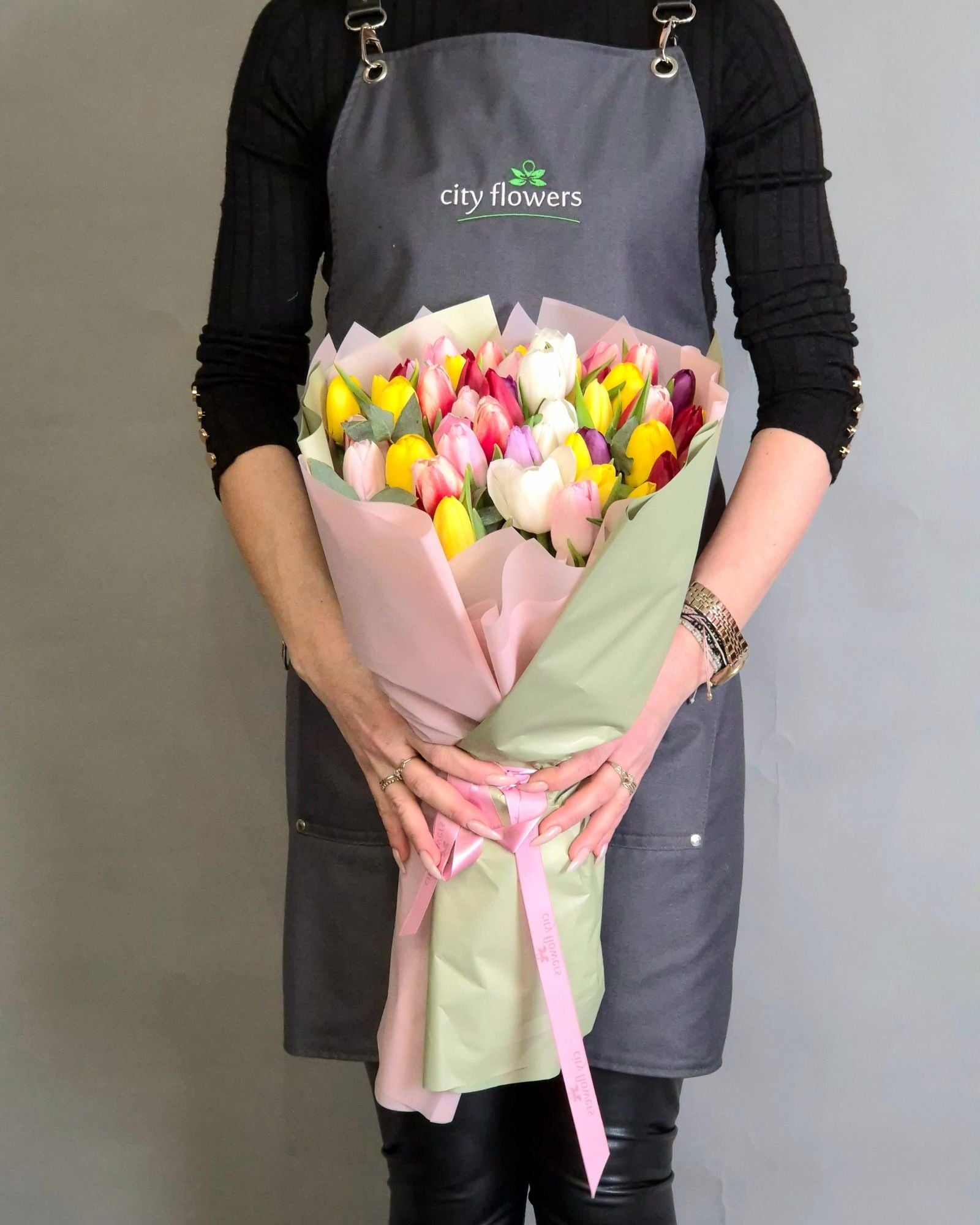 Buchet de flori 49 lalele multicolore