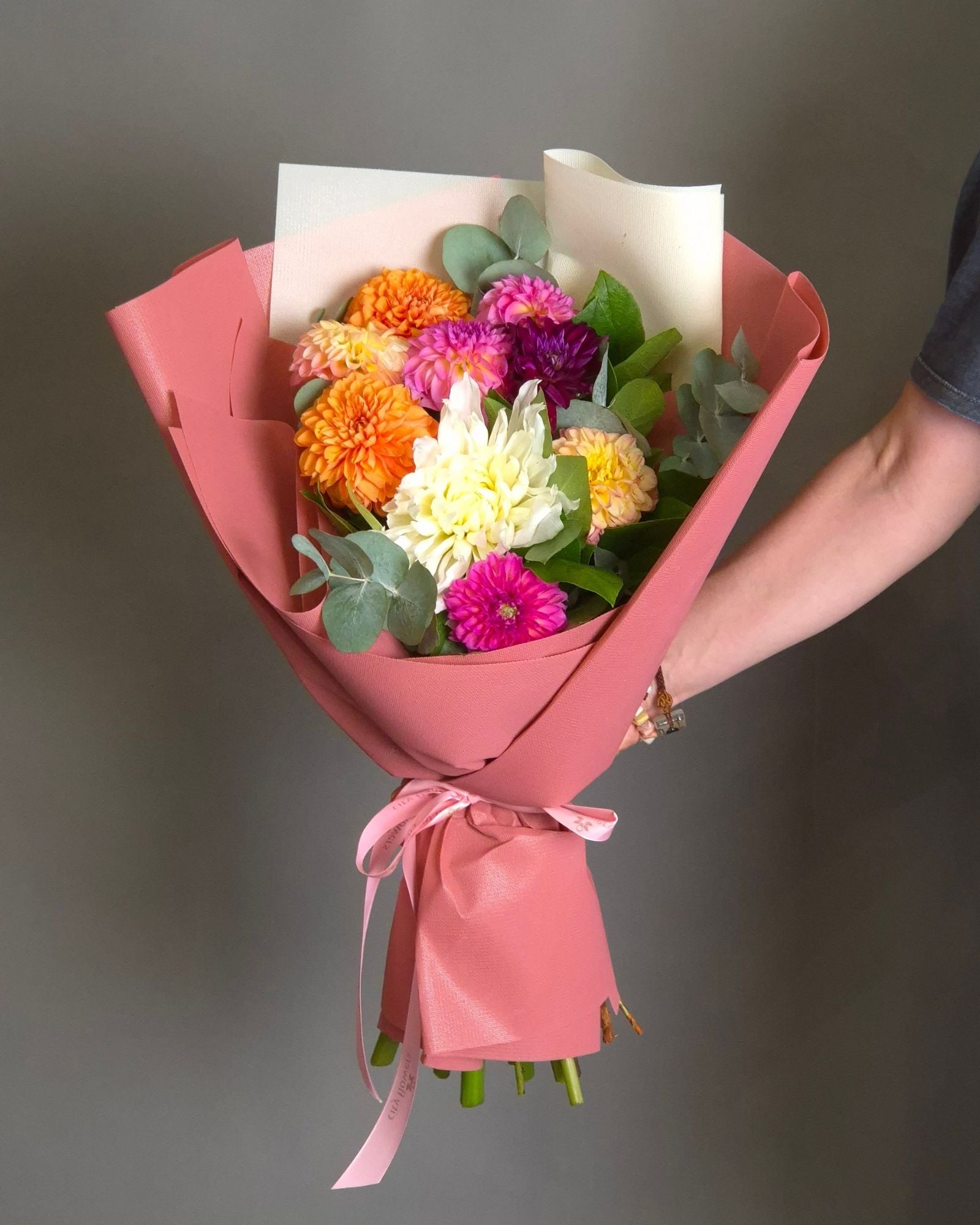 Buchet de flori "Sweet Autumn" – 9 Dalii Mix