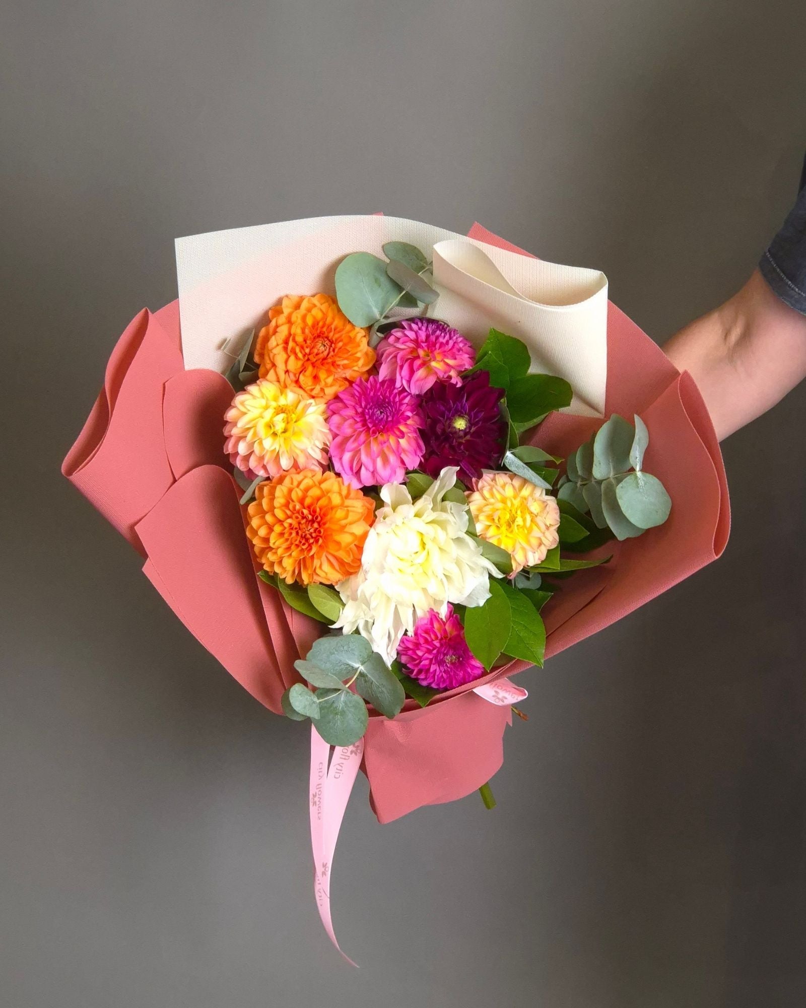Buchet de flori "Sweet Autumn" – 9 Dalii Mix