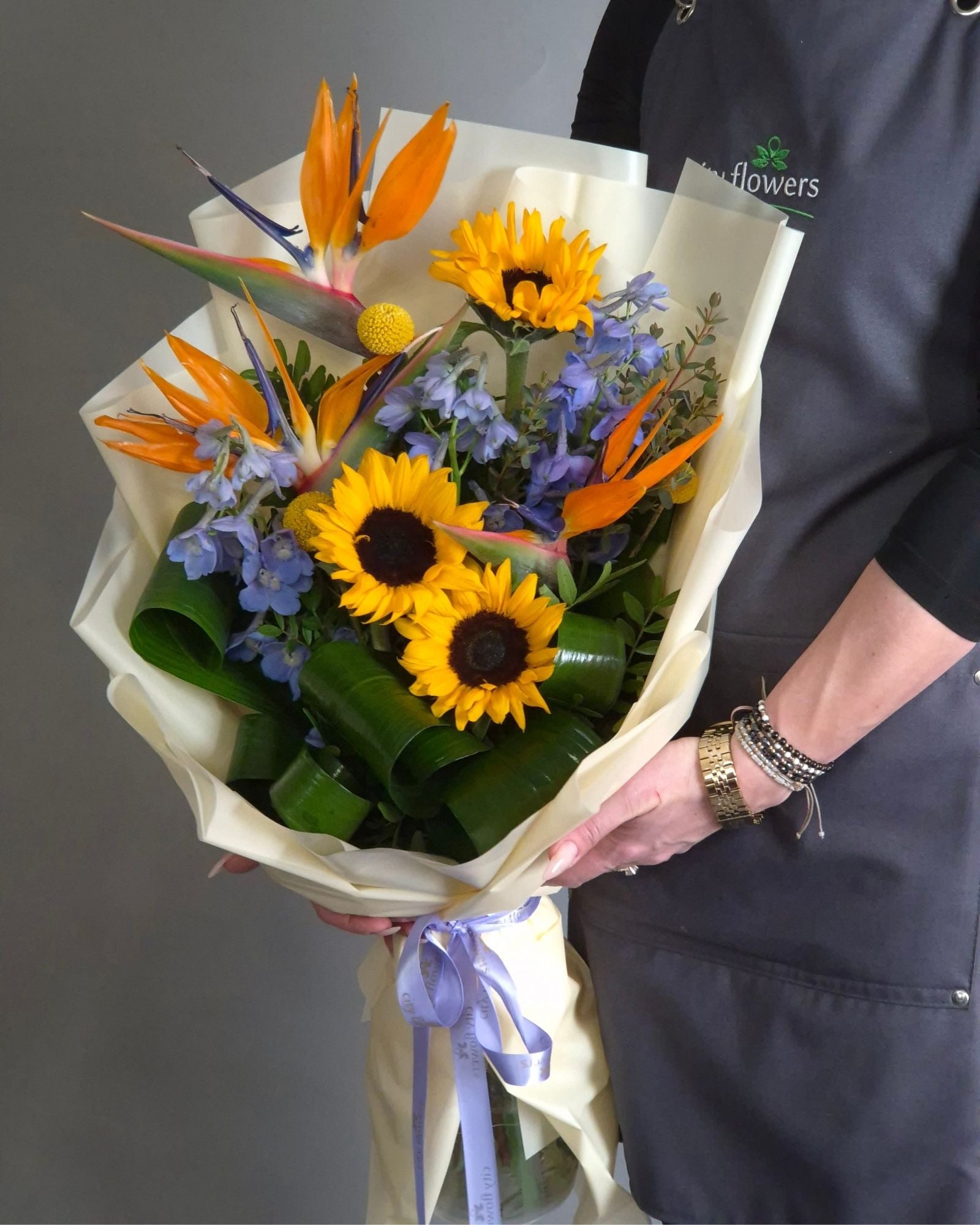 Buchet de flori "Tropical Vibes"