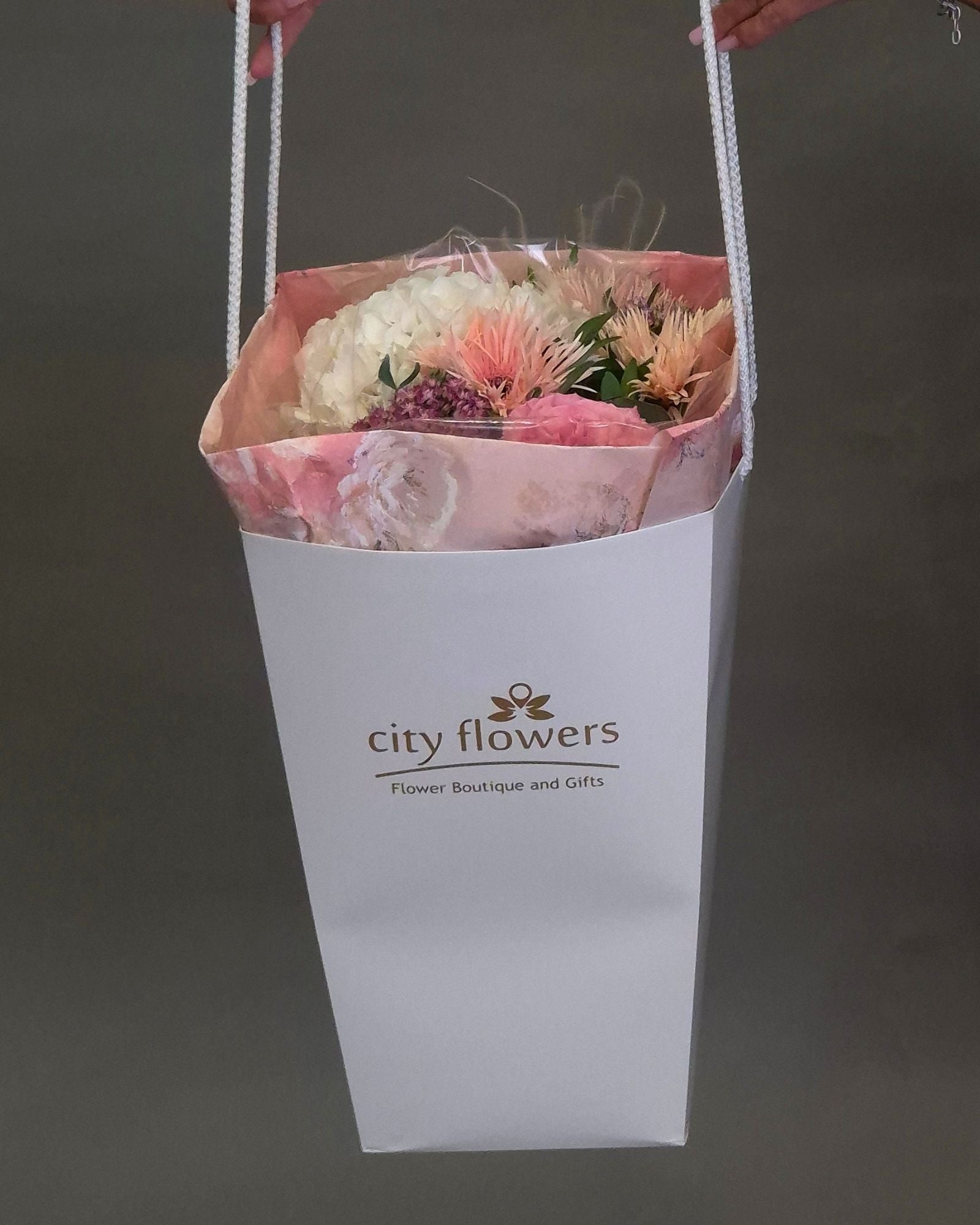 City Flowers Bag "Morning Blush" – Hortensie și Gerbera