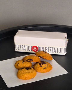 Cookie-uri Artizanale cu Ciocolata si Arahide