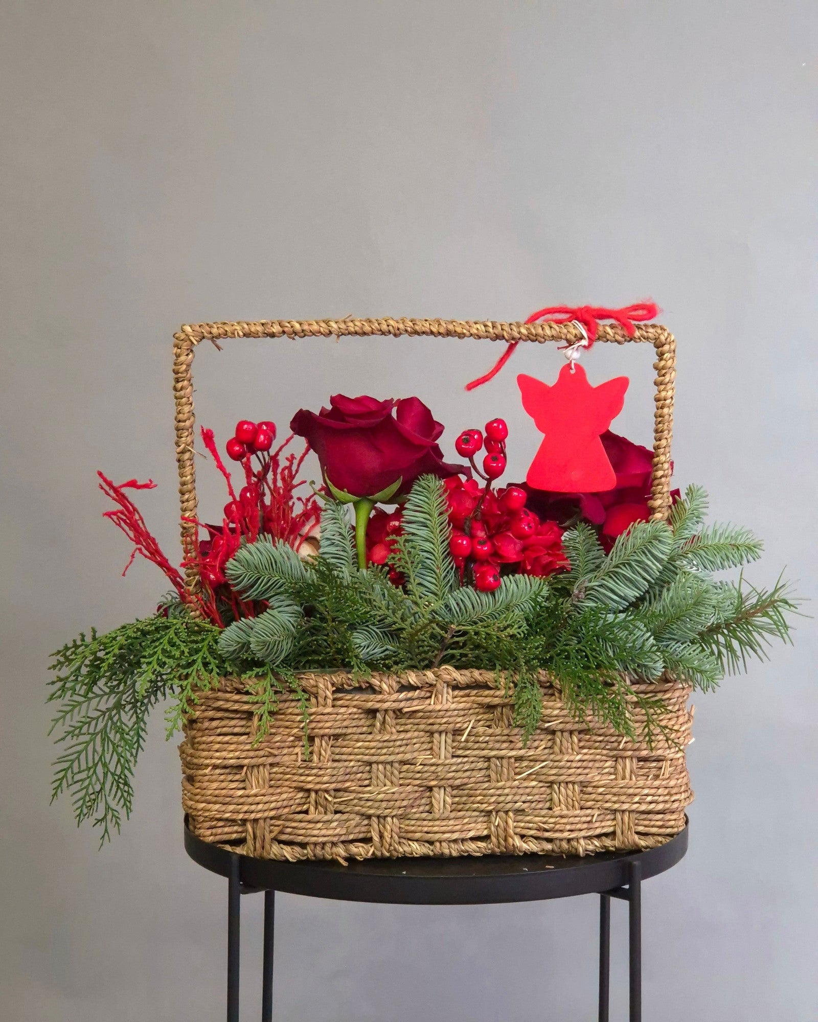 Cos cu Flori de Craciun "Festive Angel"