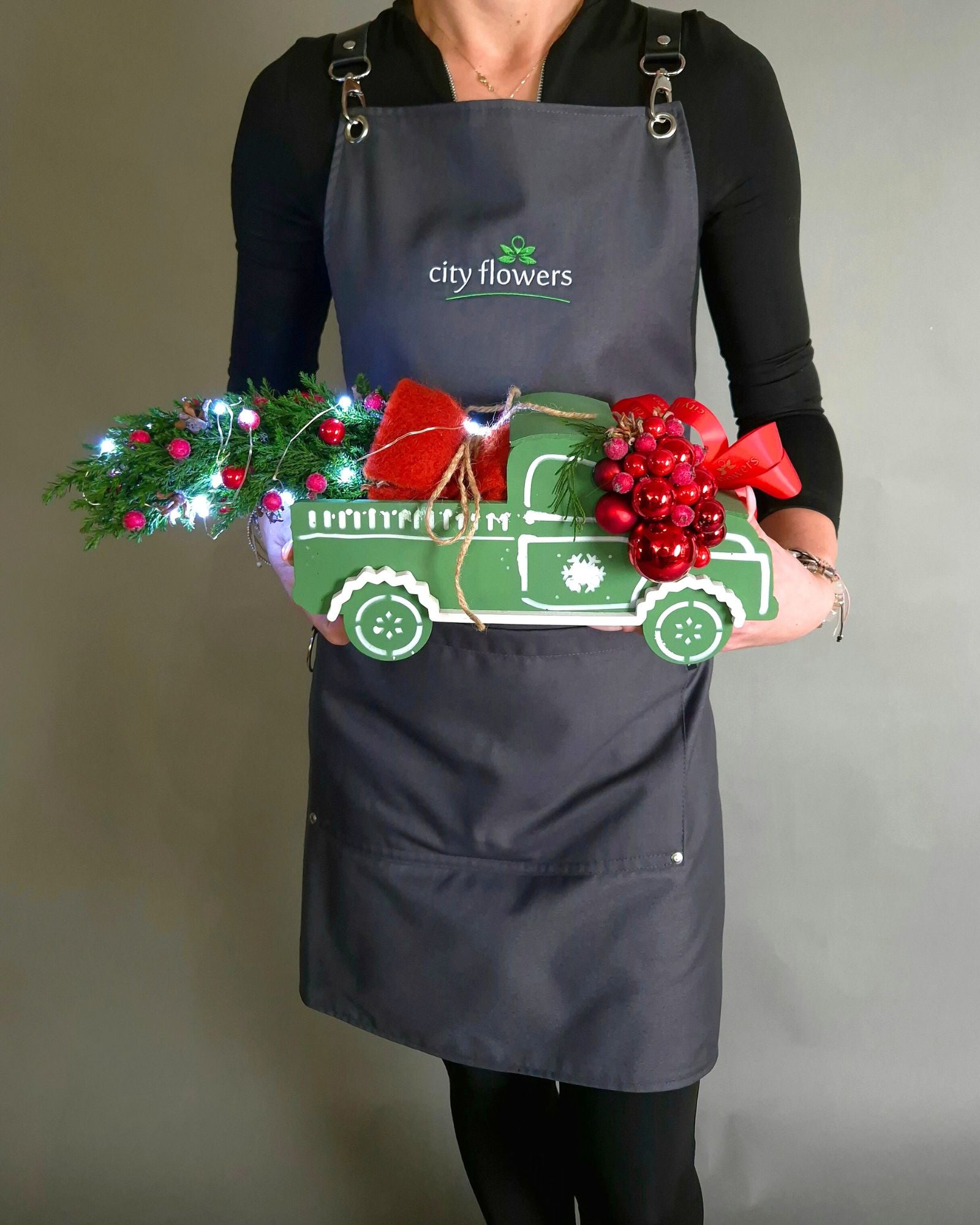 Masinuta din Lemn cu Bradut Natural si Luminite