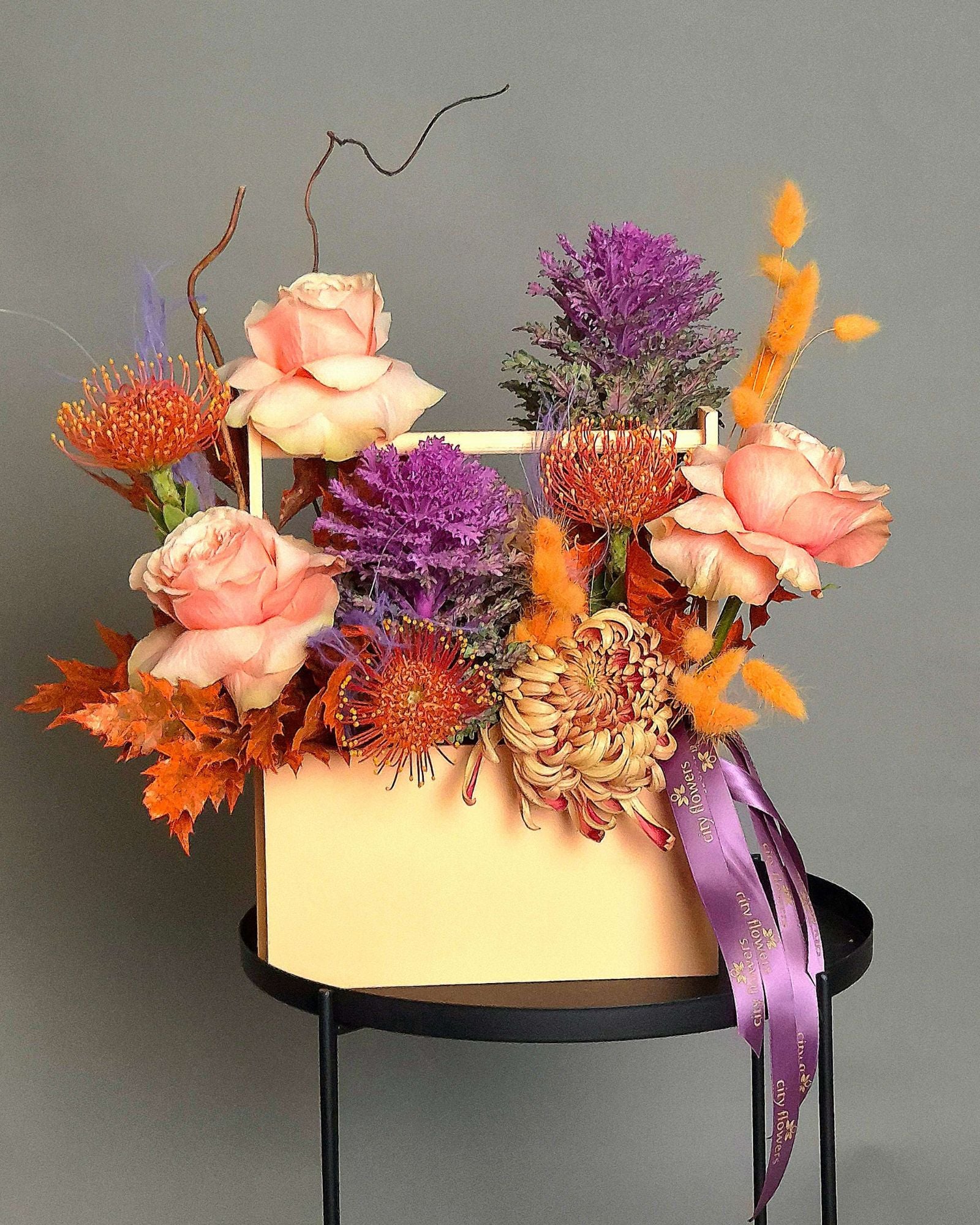 Aranjament Floral "Ladita Colorata de Toamna"