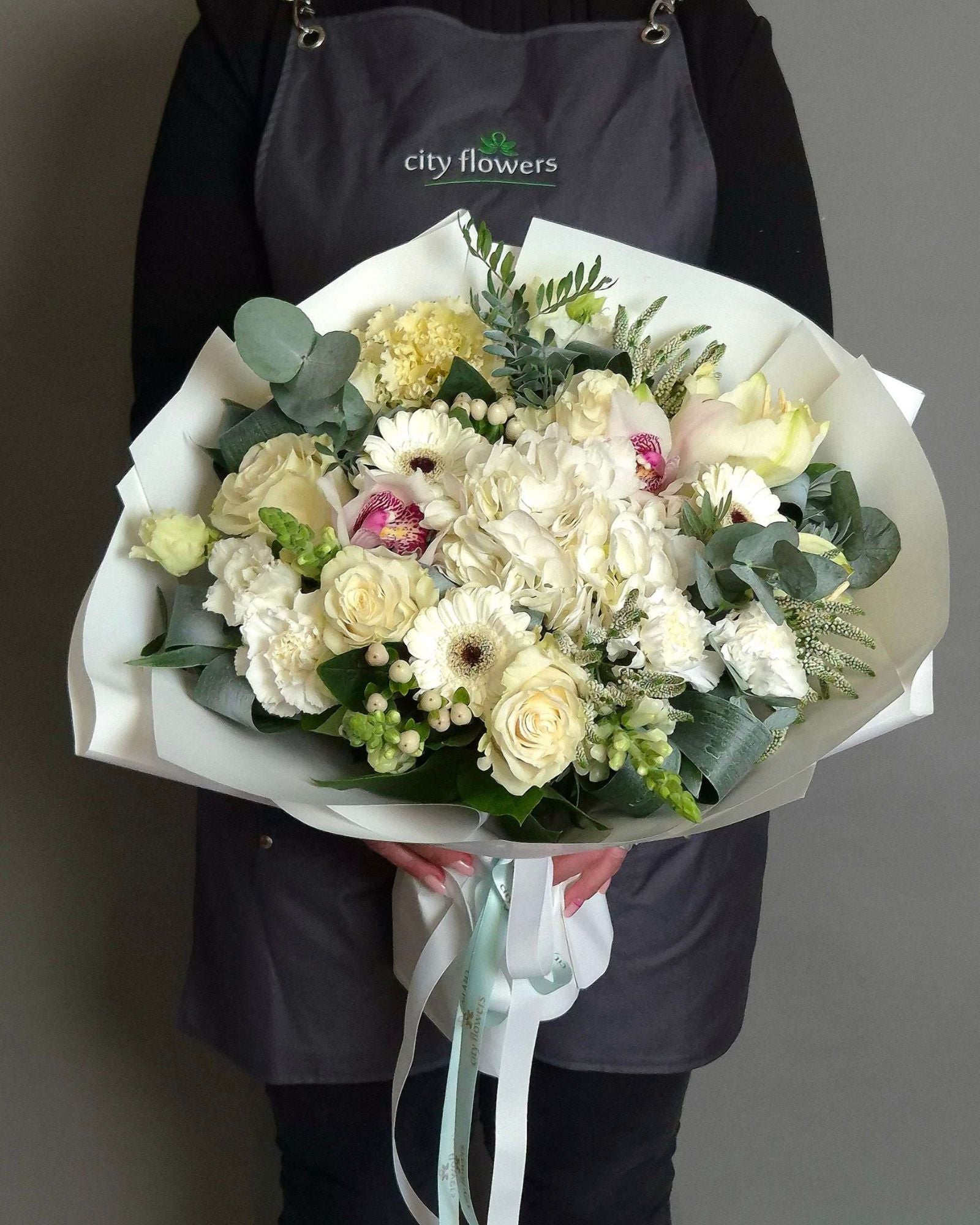 Buchet de Flori "All White"