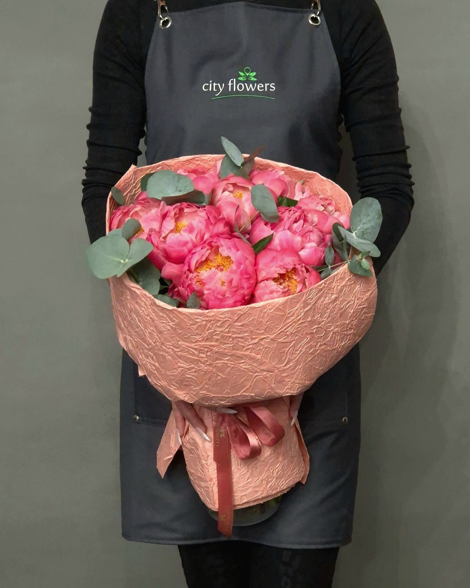 Buchet de Flori cu 9 Bujori Coral